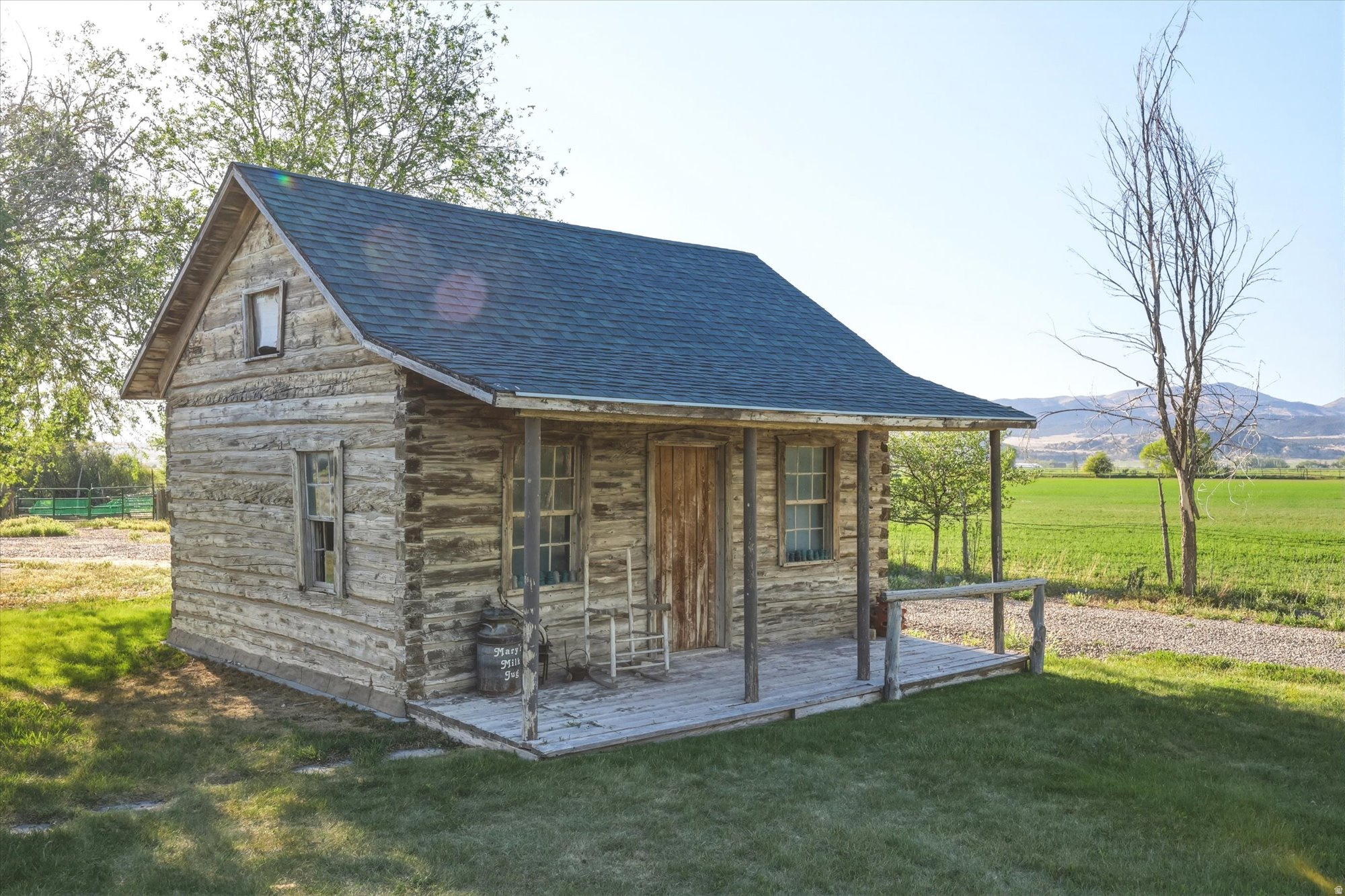 main property photo 25