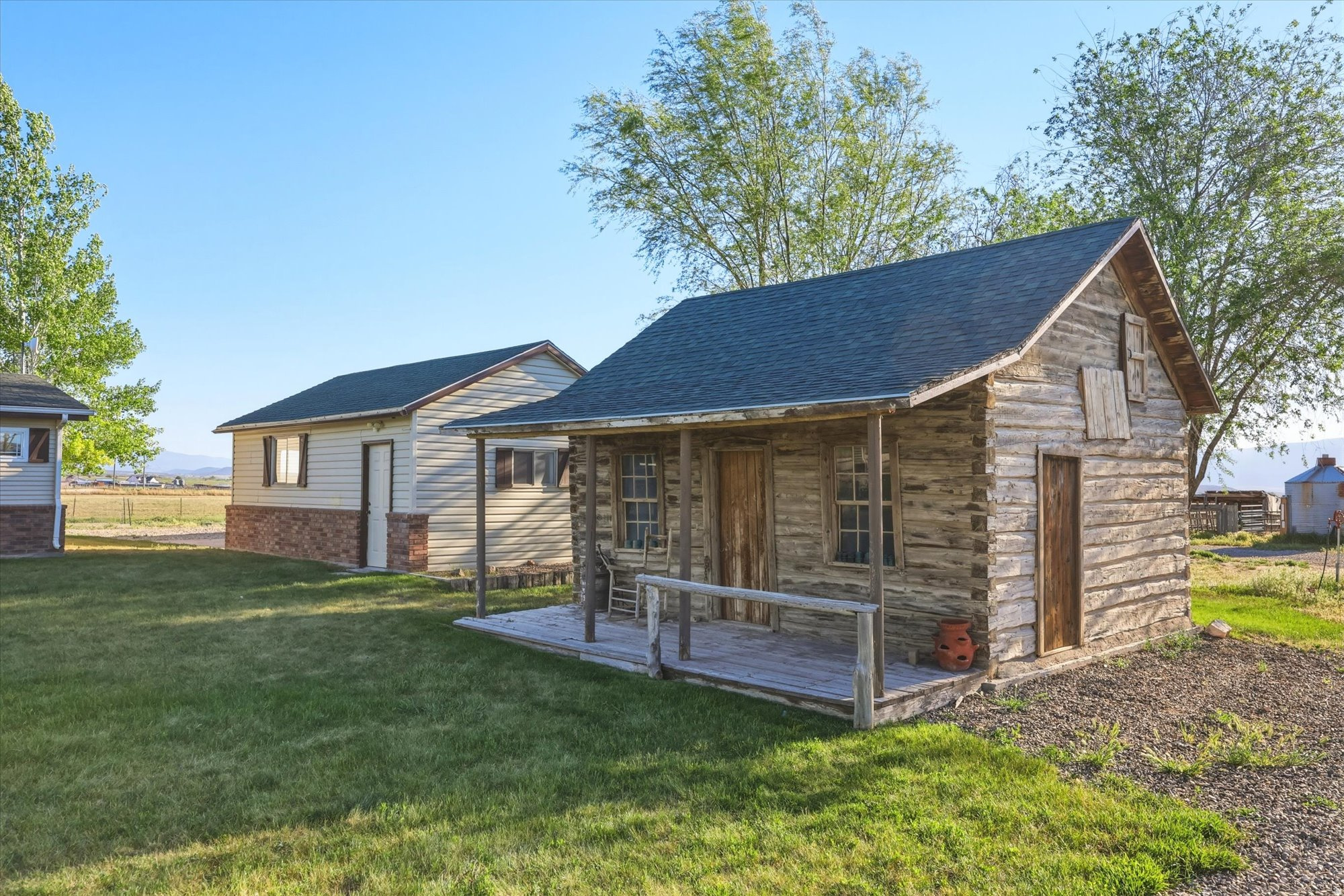 main property photo 26