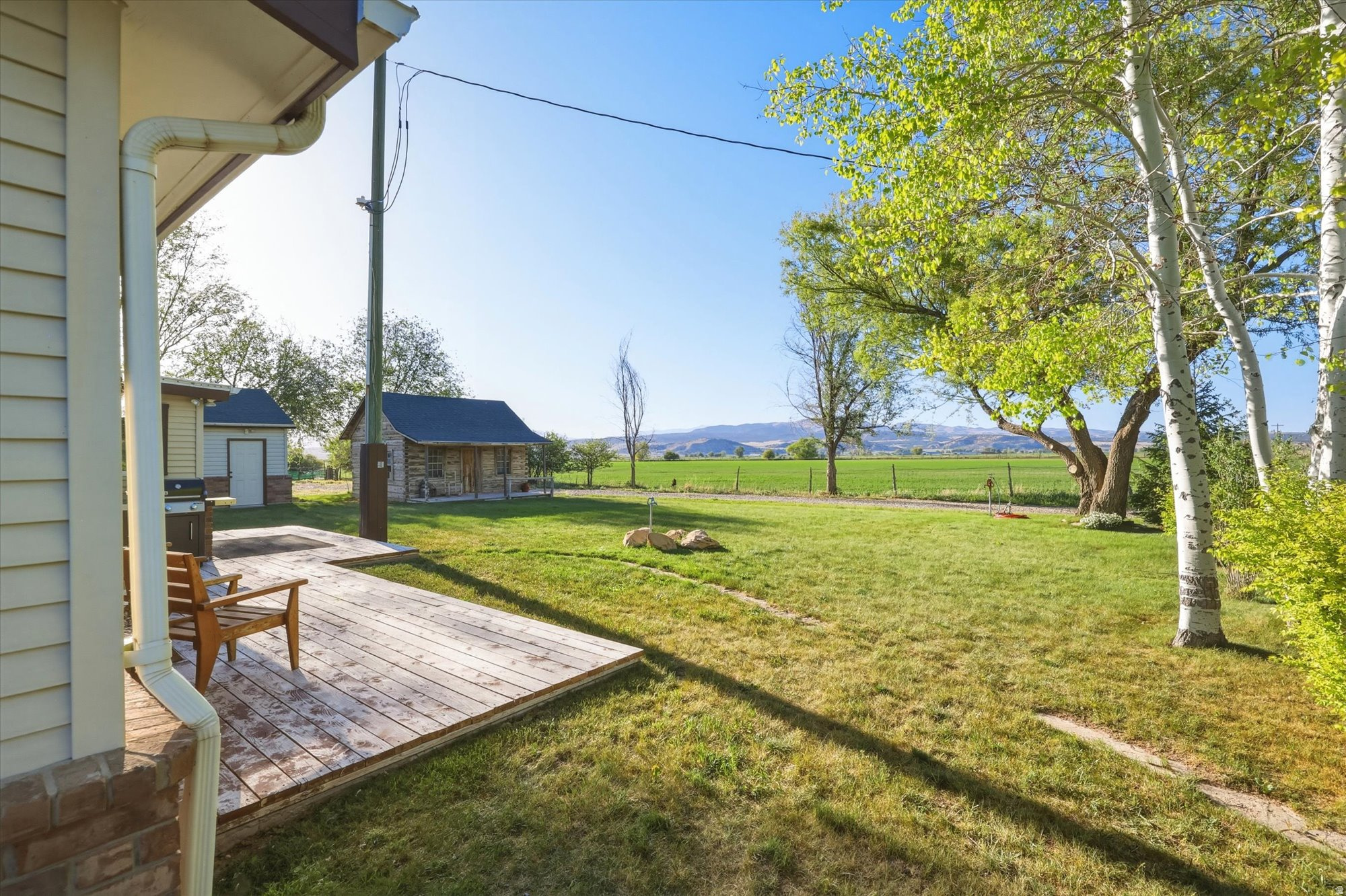 main property photo 35