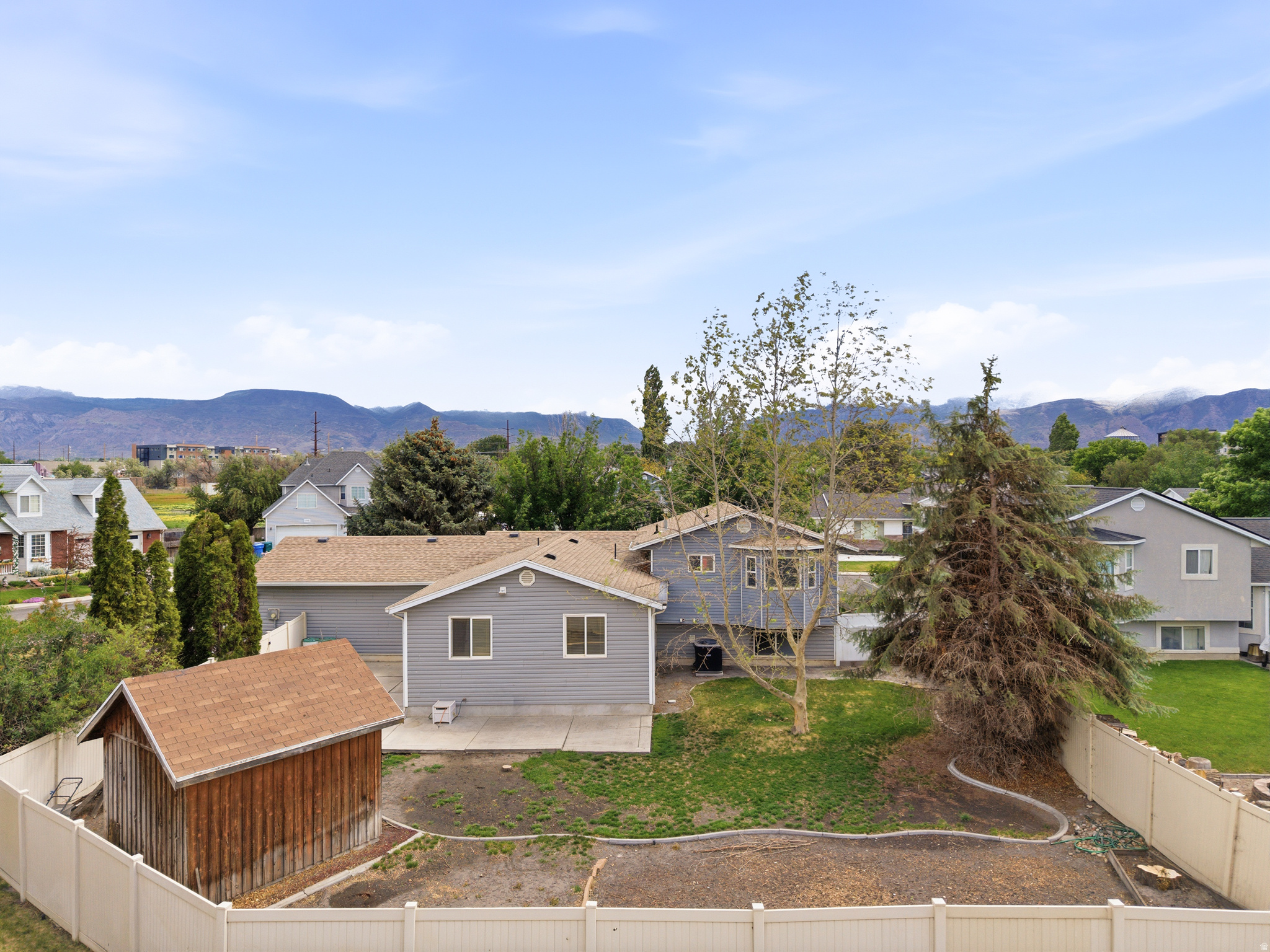 main property photo 20