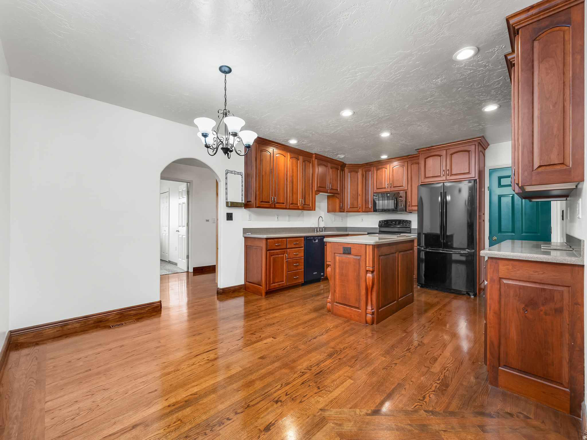 main property photo 4