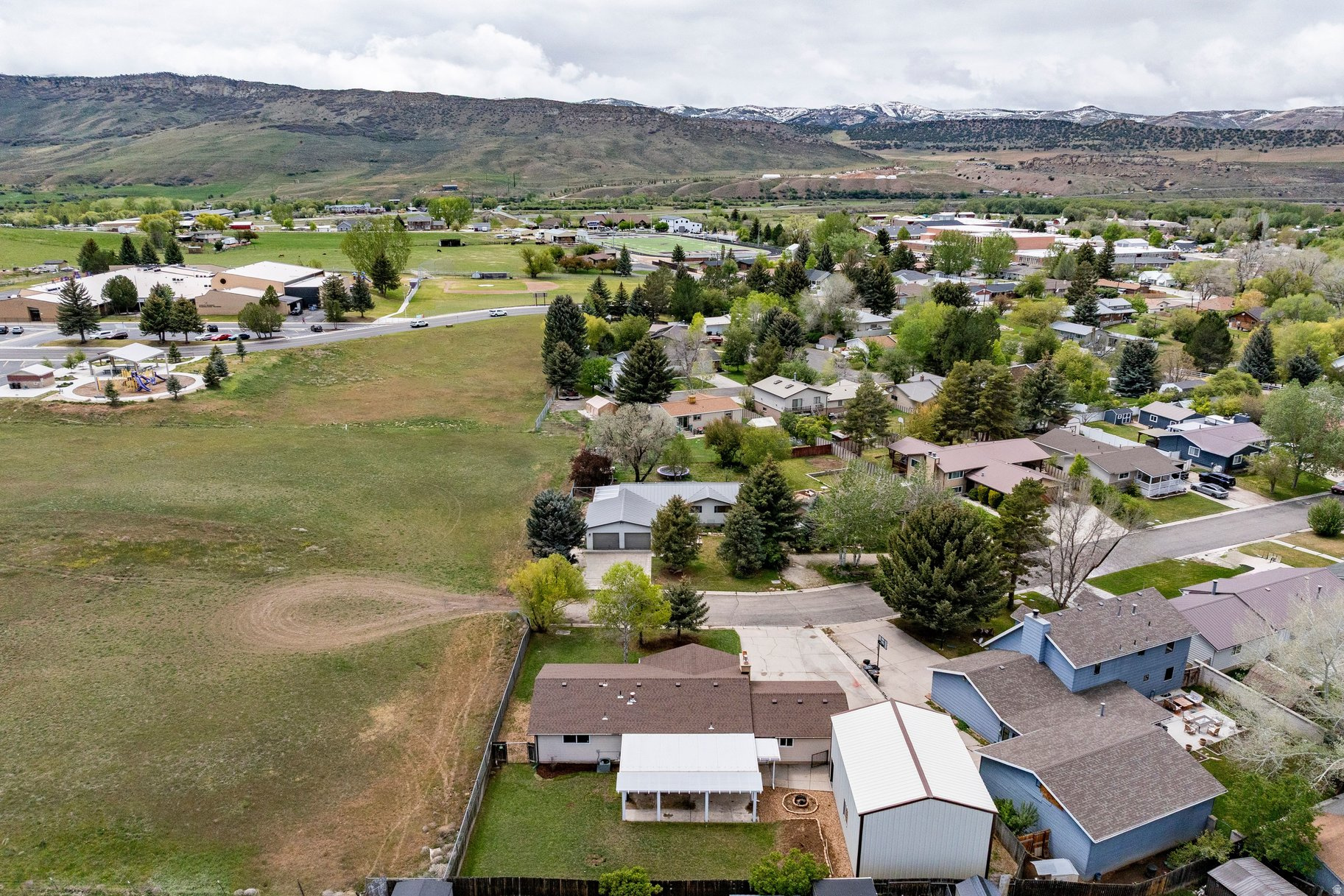 main property photo 36
