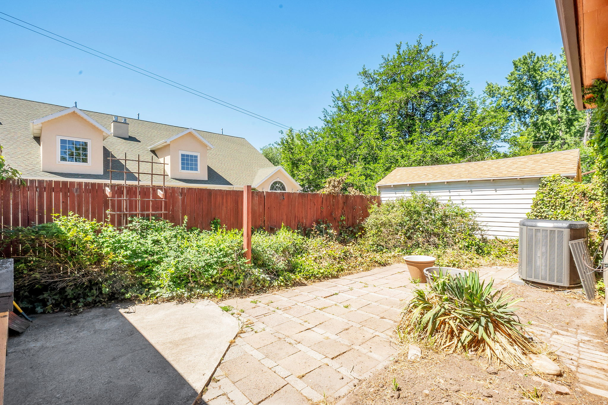 main property photo 13