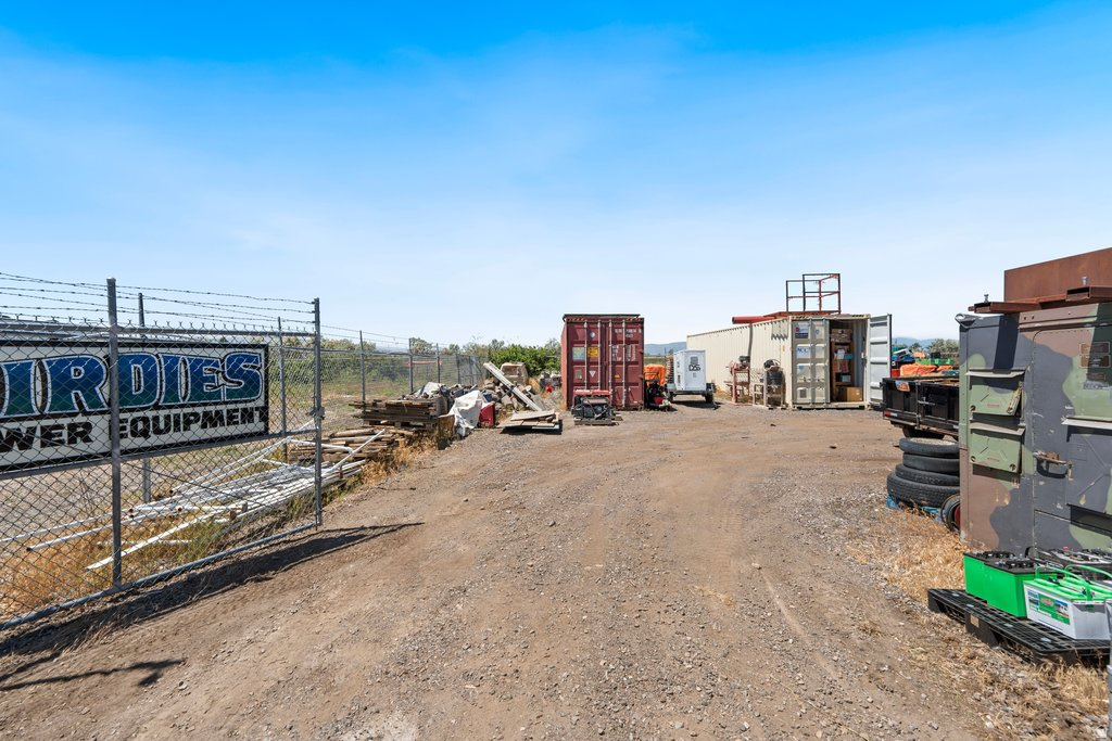 main property photo 47
