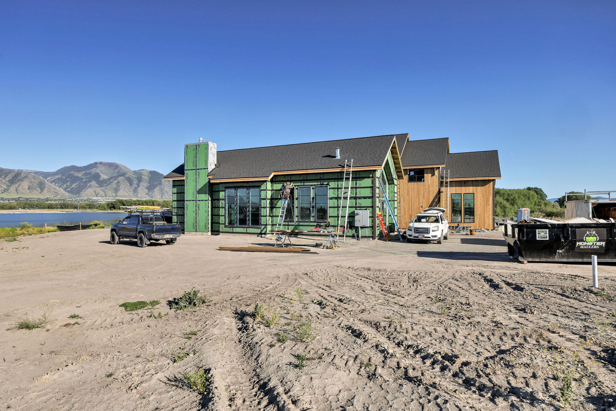 main property photo 19