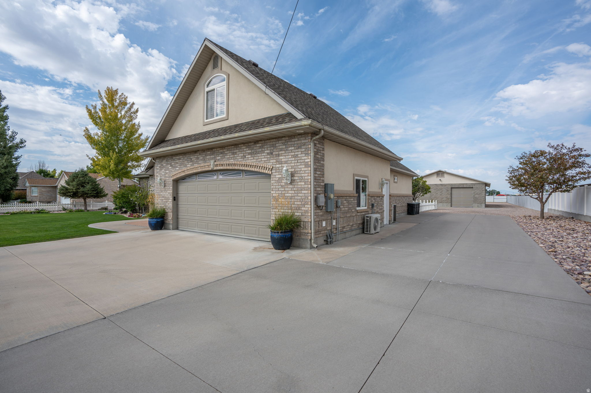 main property photo 62