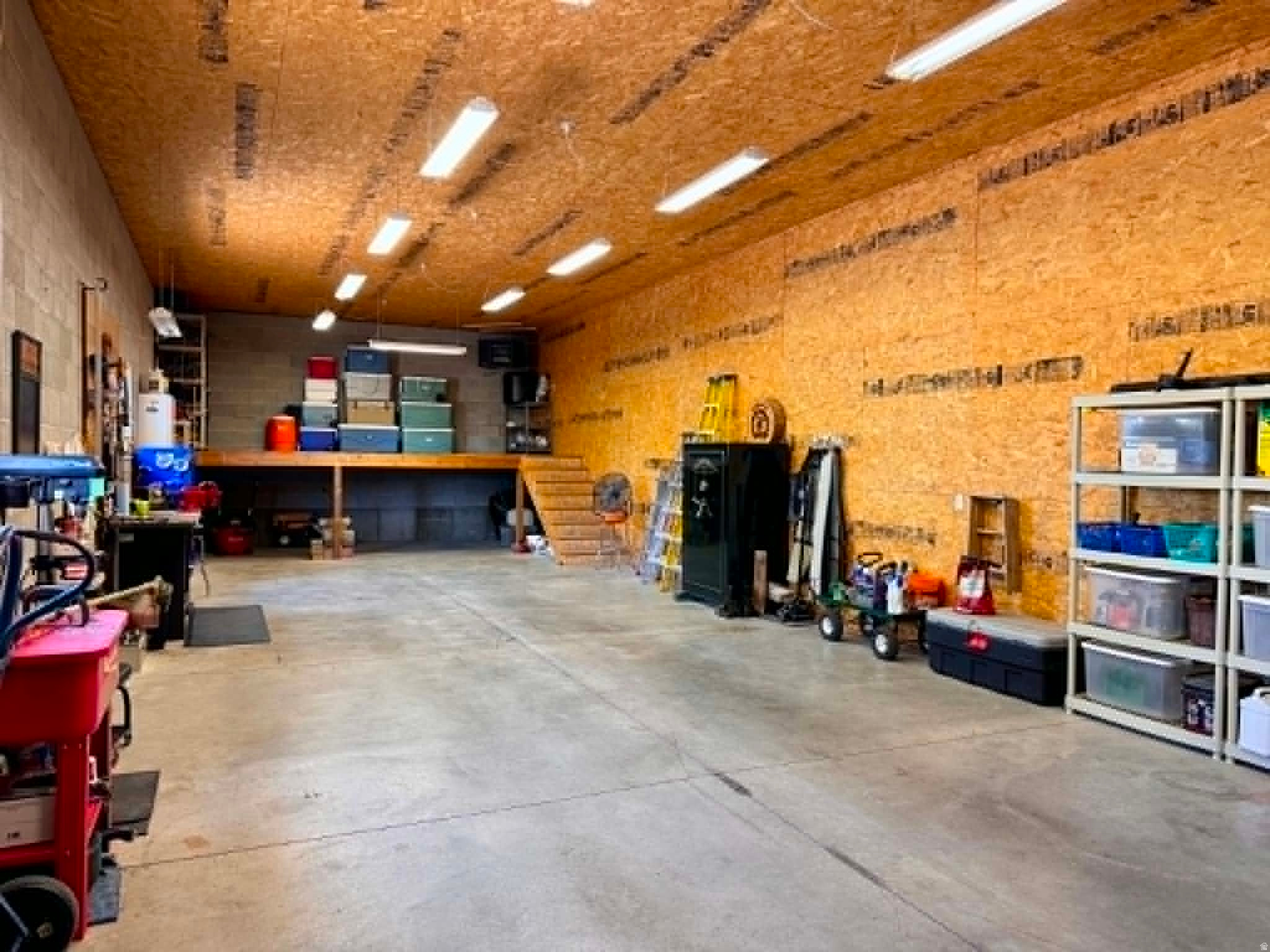 main property photo 74