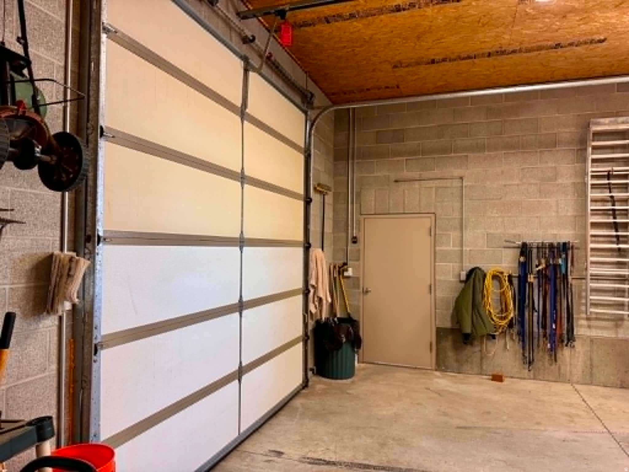 main property photo 78