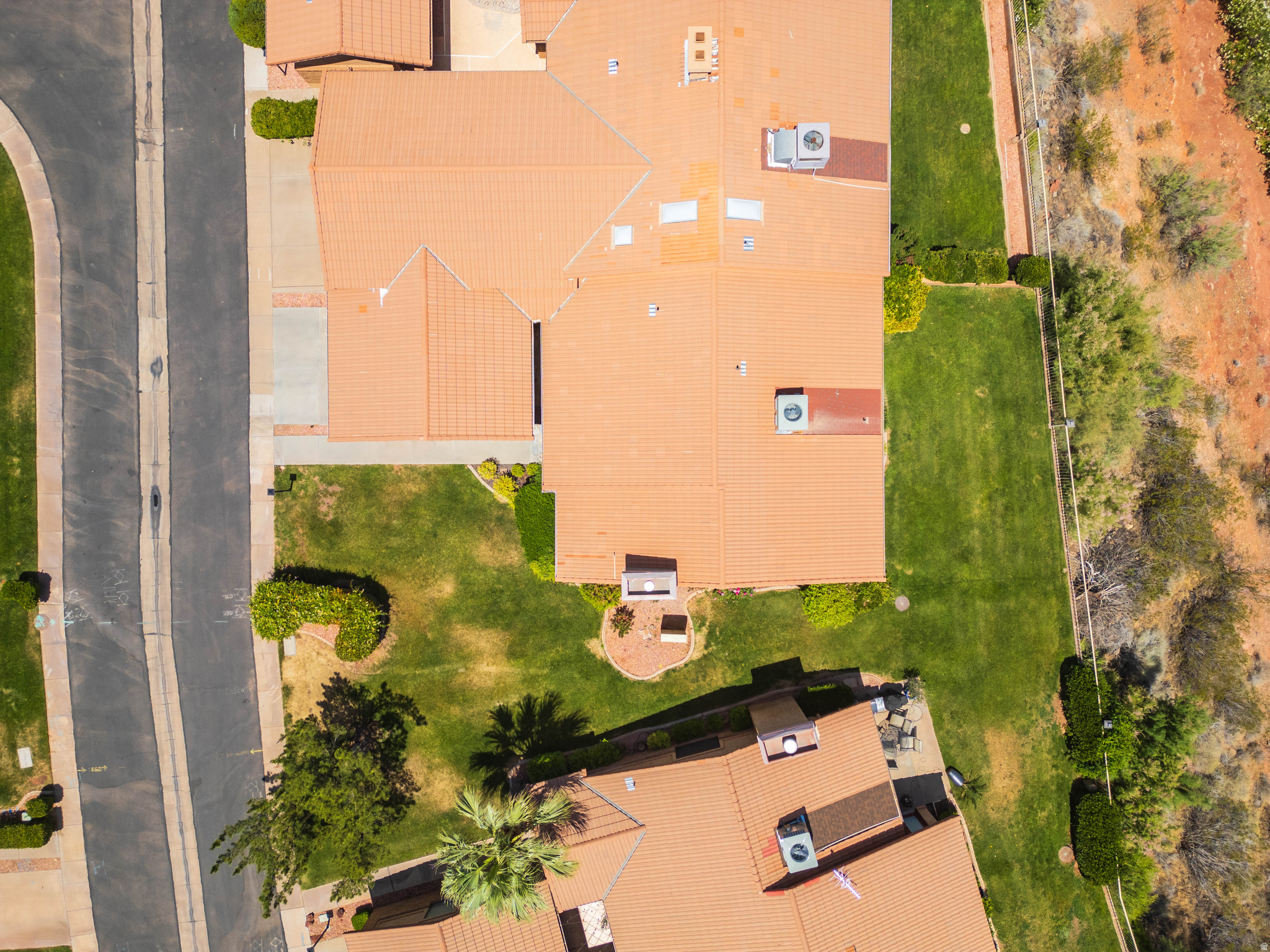 main property photo 34