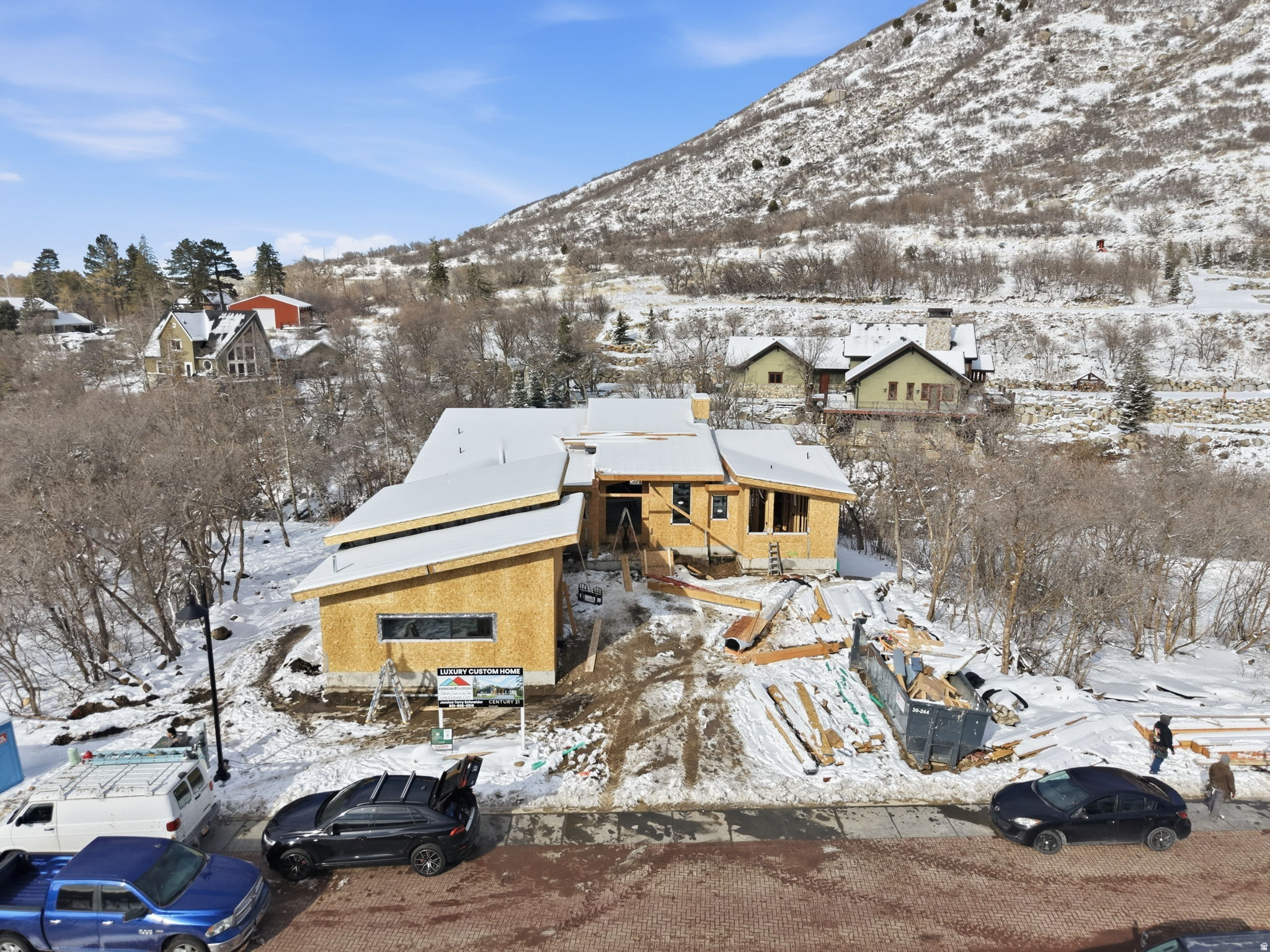 main property photo 37