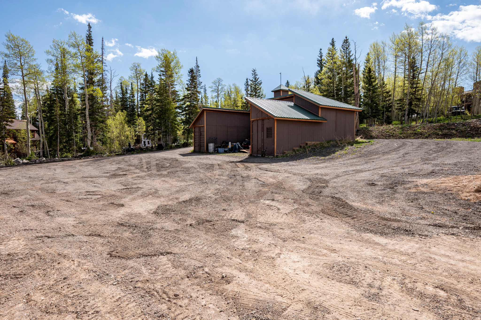 main property photo 13