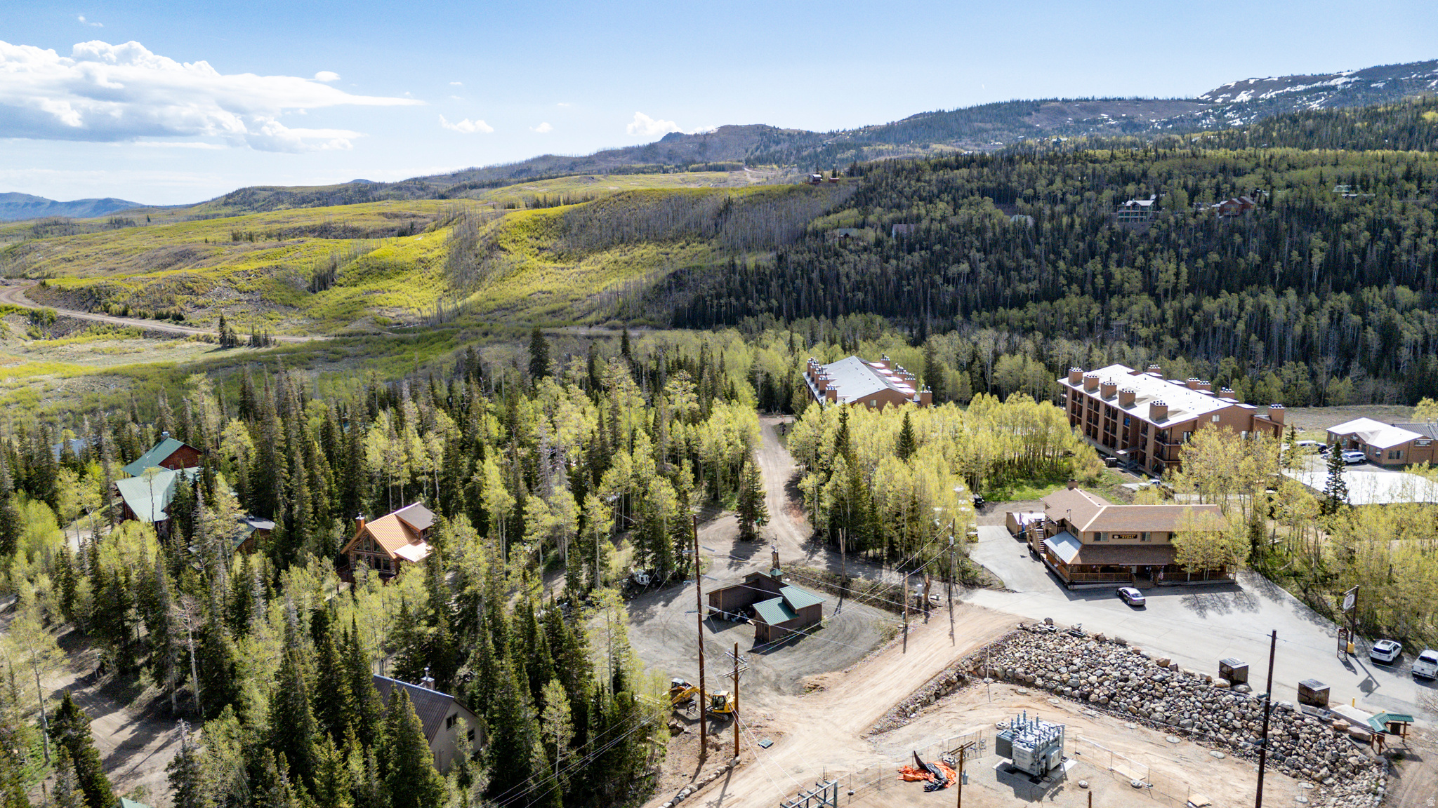 main property photo 15