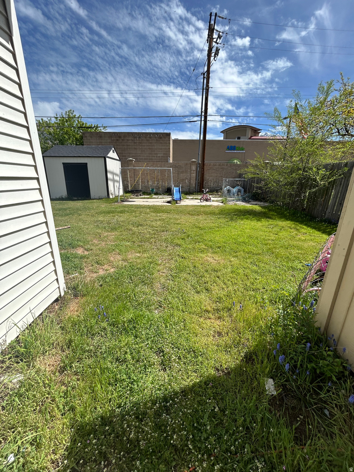 main property photo 6