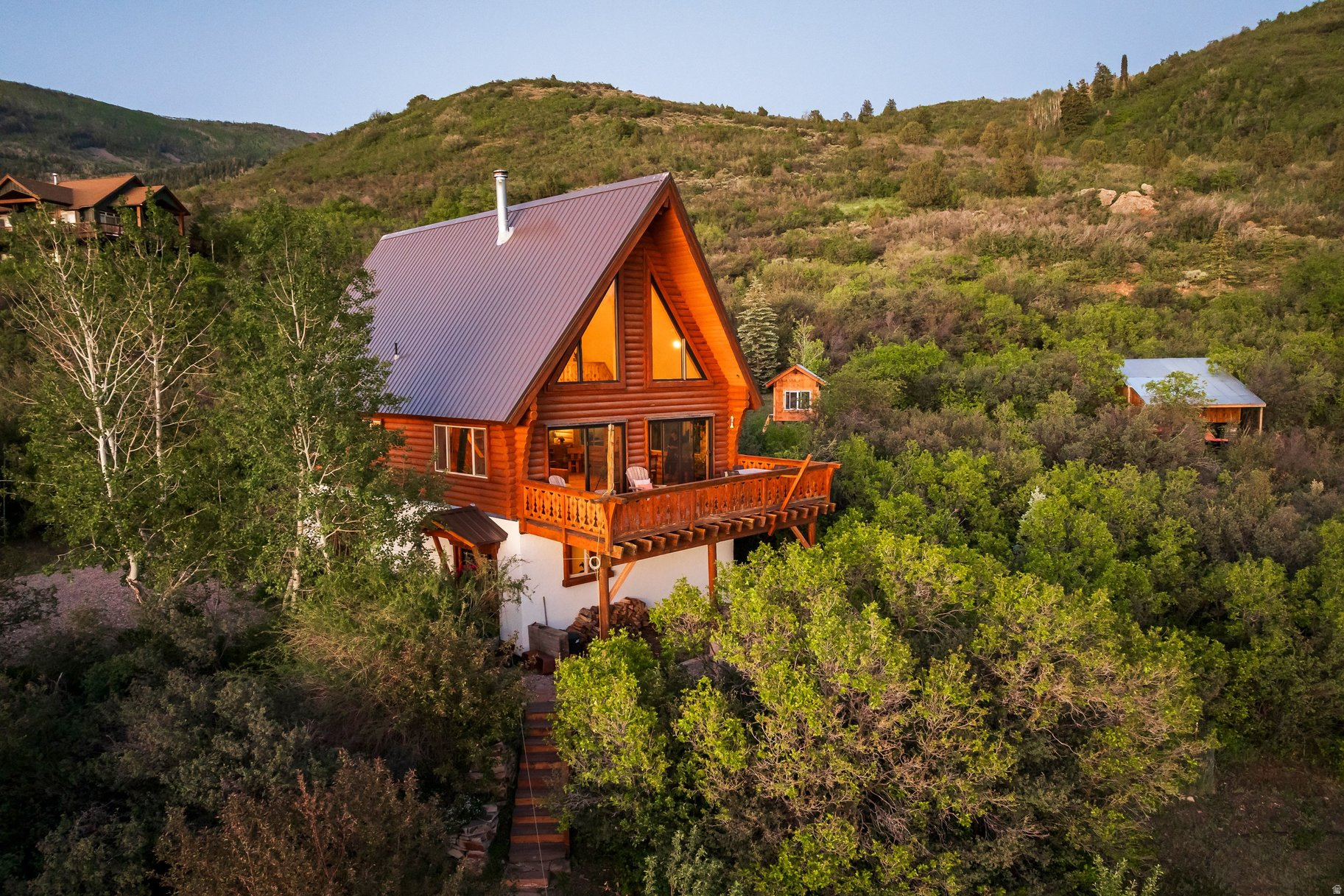 main property photo 16