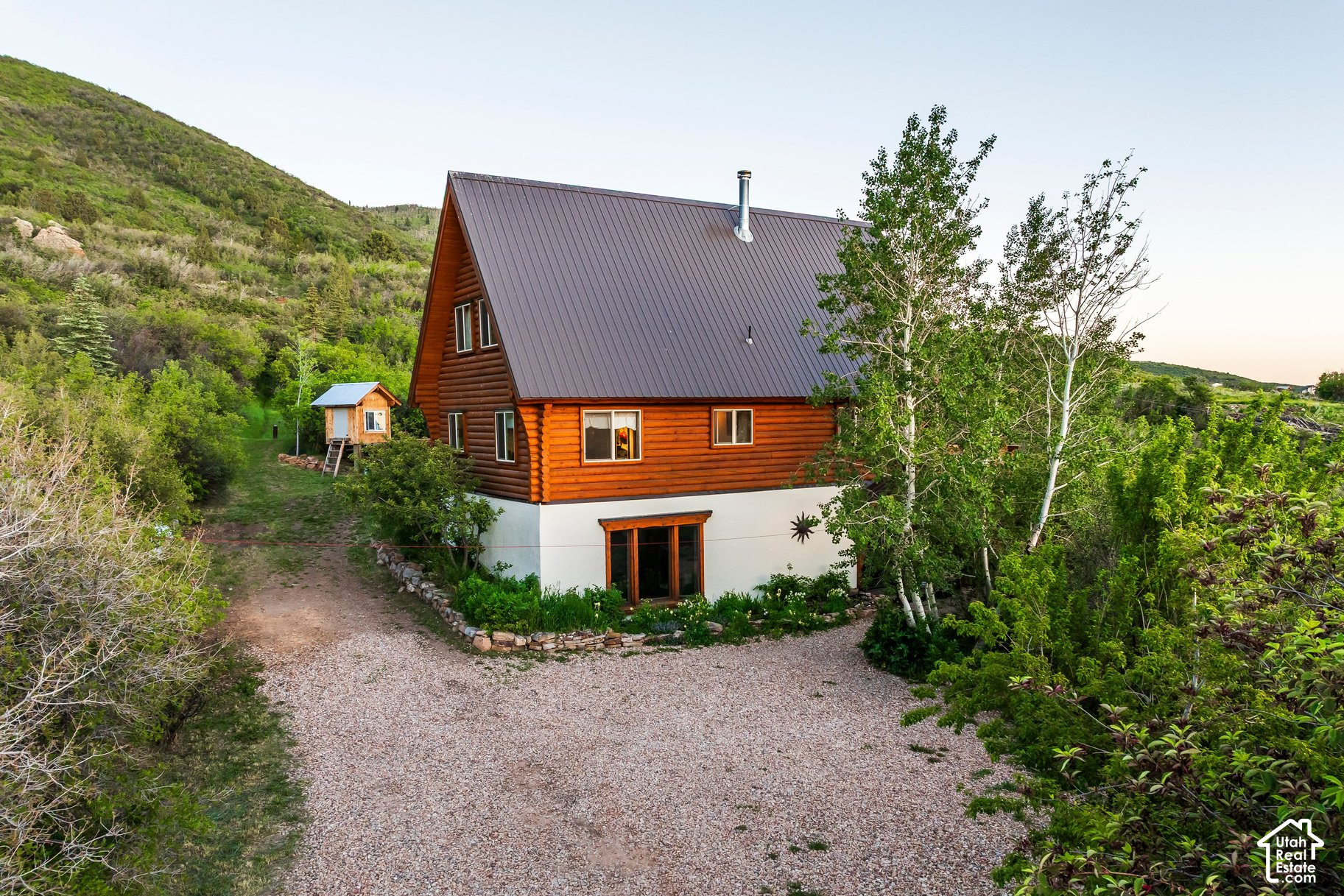 main property photo 59