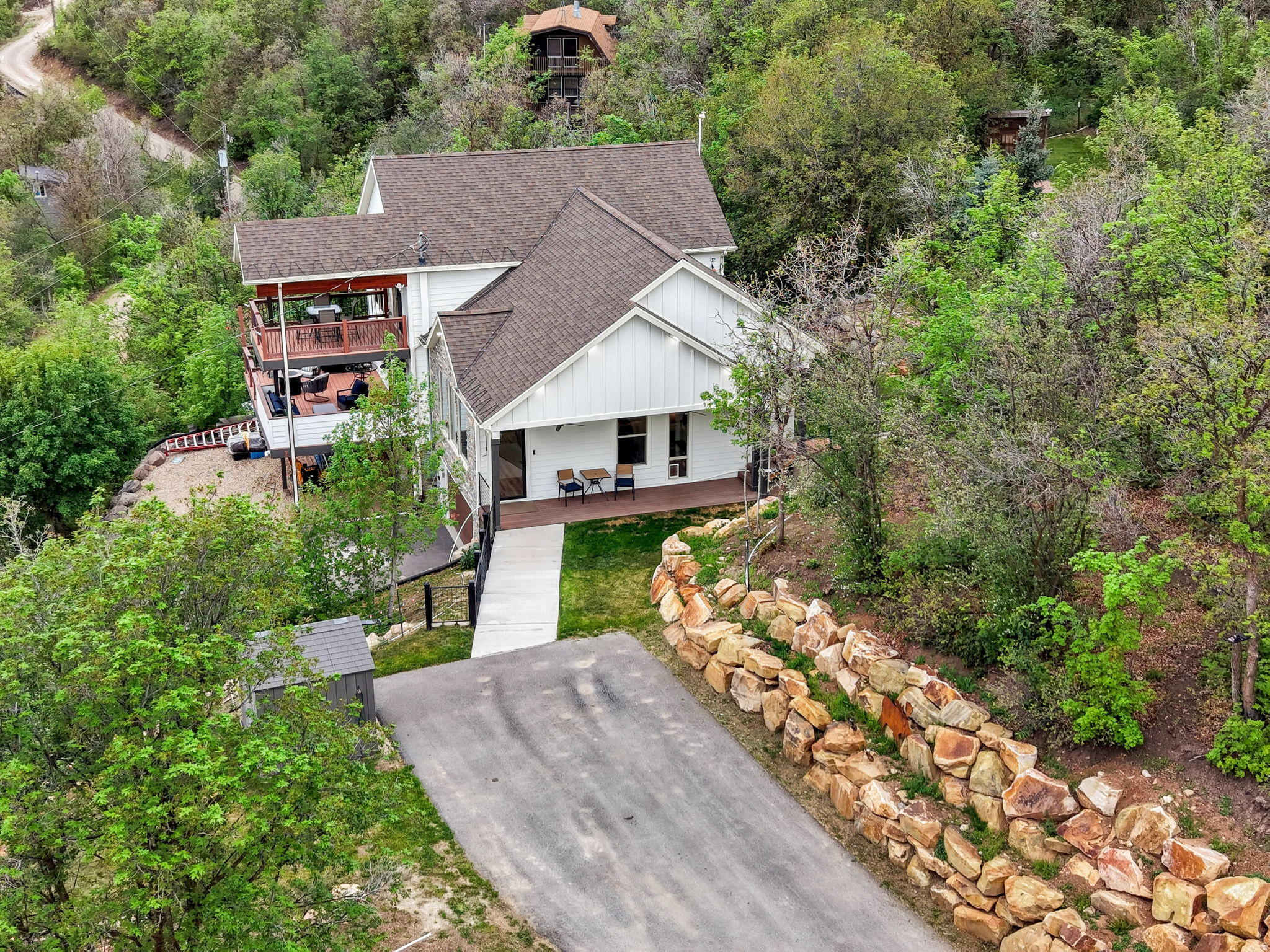 main property photo 38