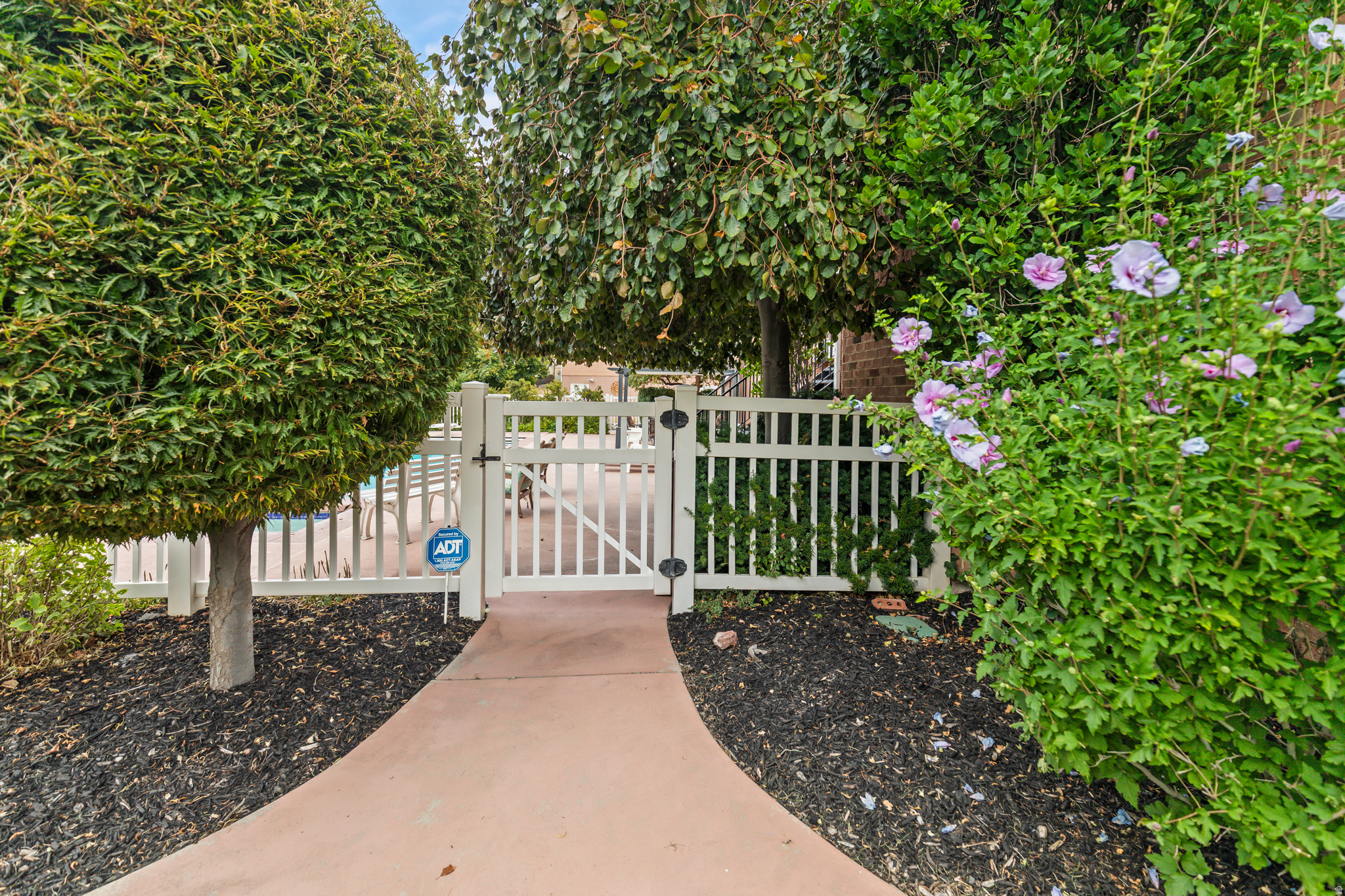 main property photo 129