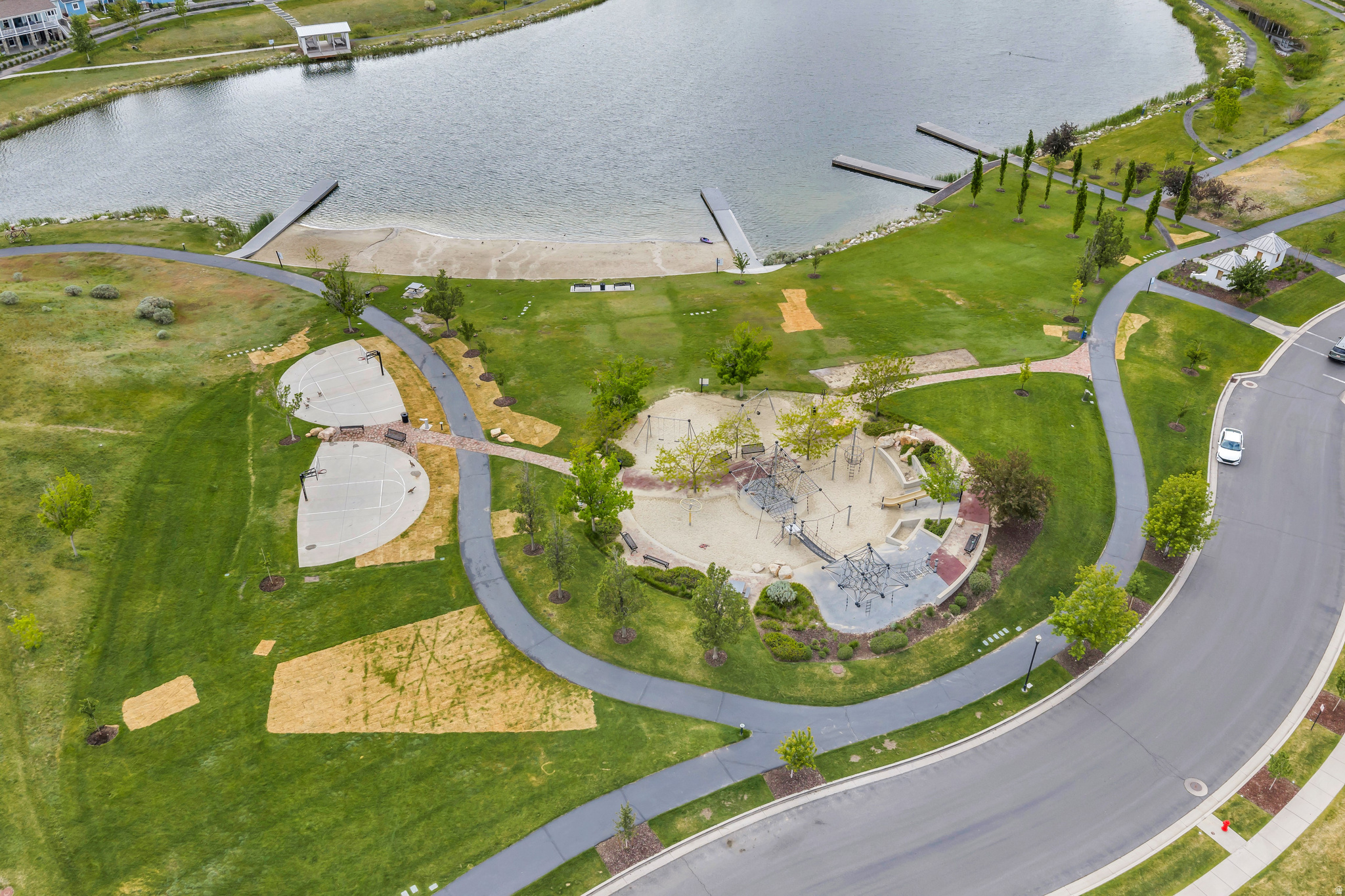 main property photo 42