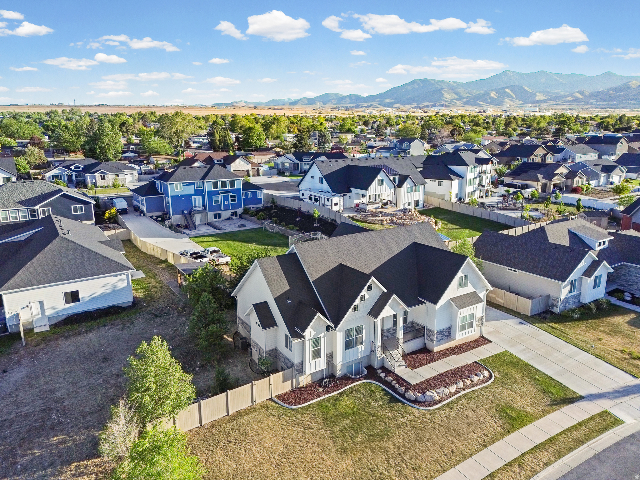 main property photo 70