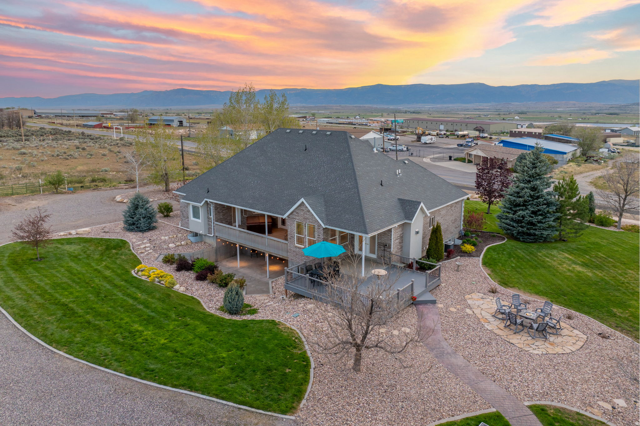 main property photo 75