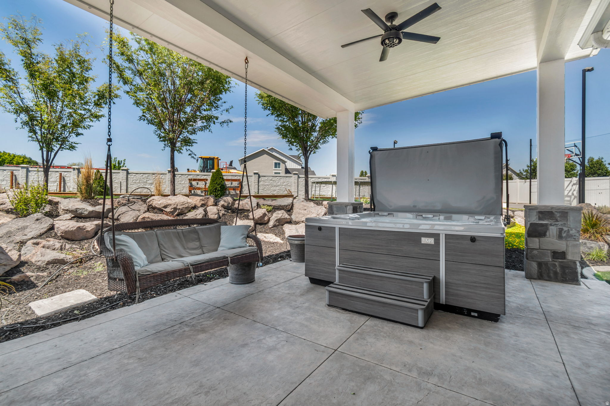 main property photo 7