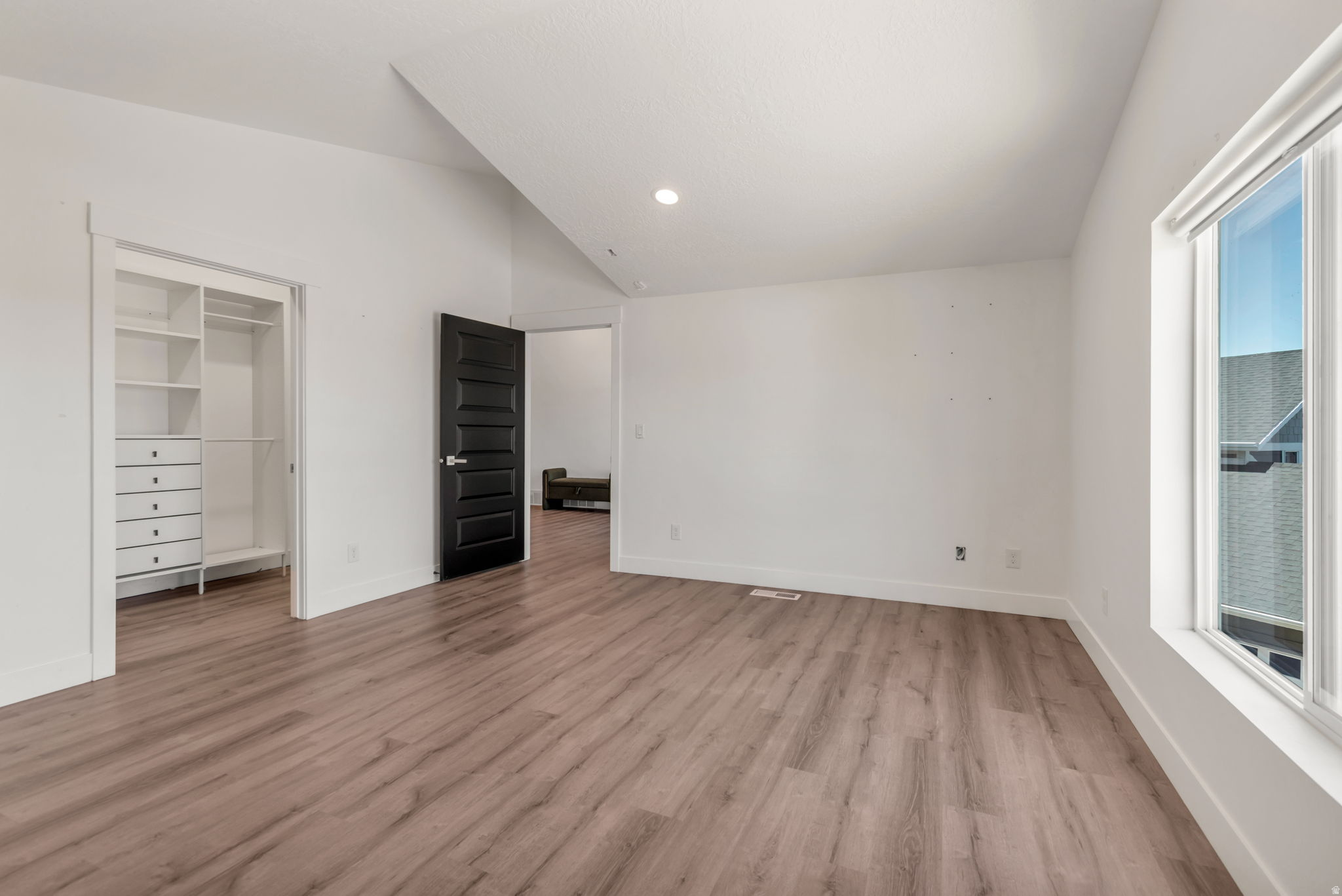 main property photo 76
