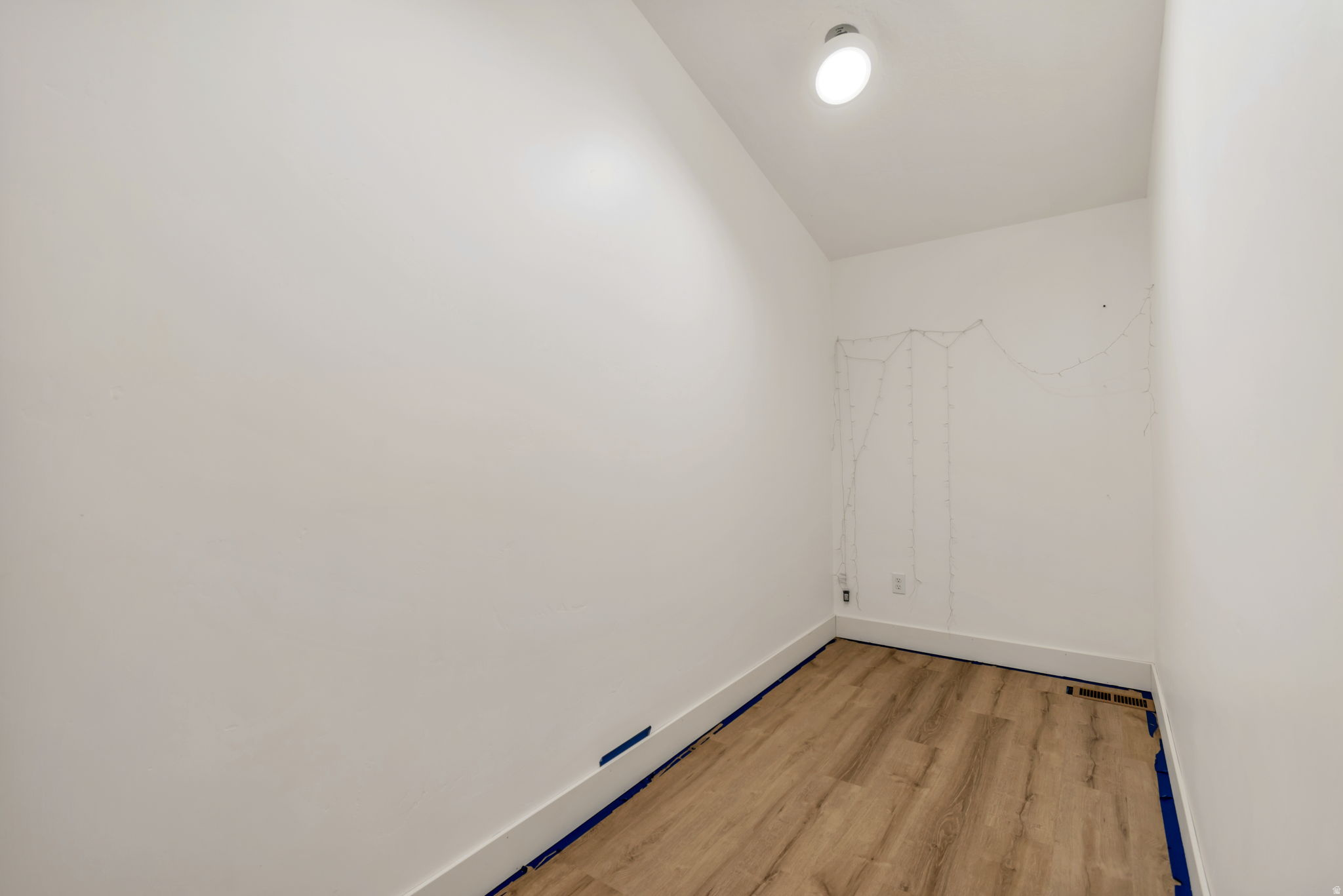 main property photo 78