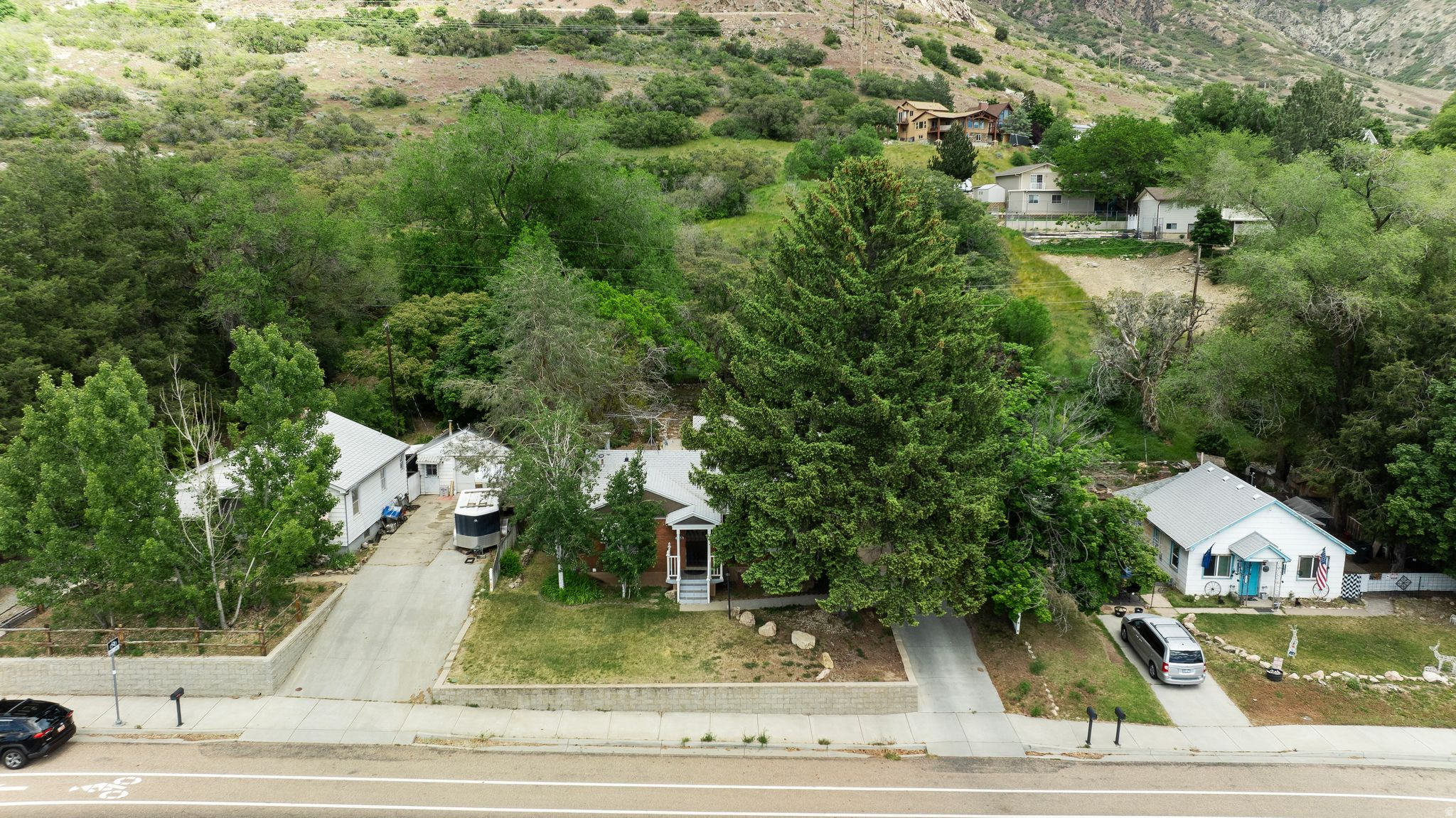 main property photo 8