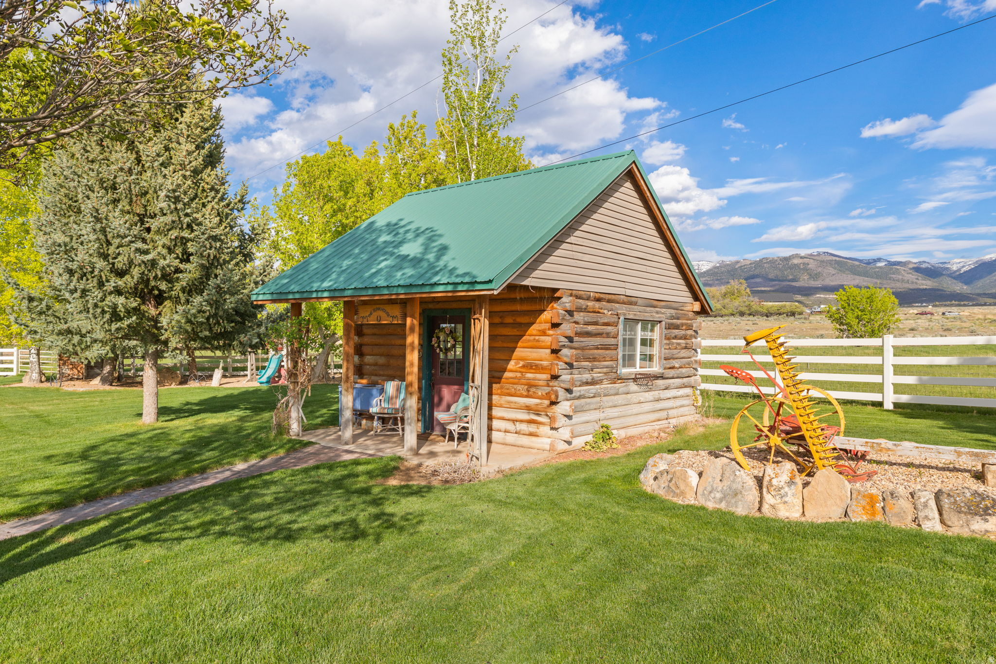 main property photo 41