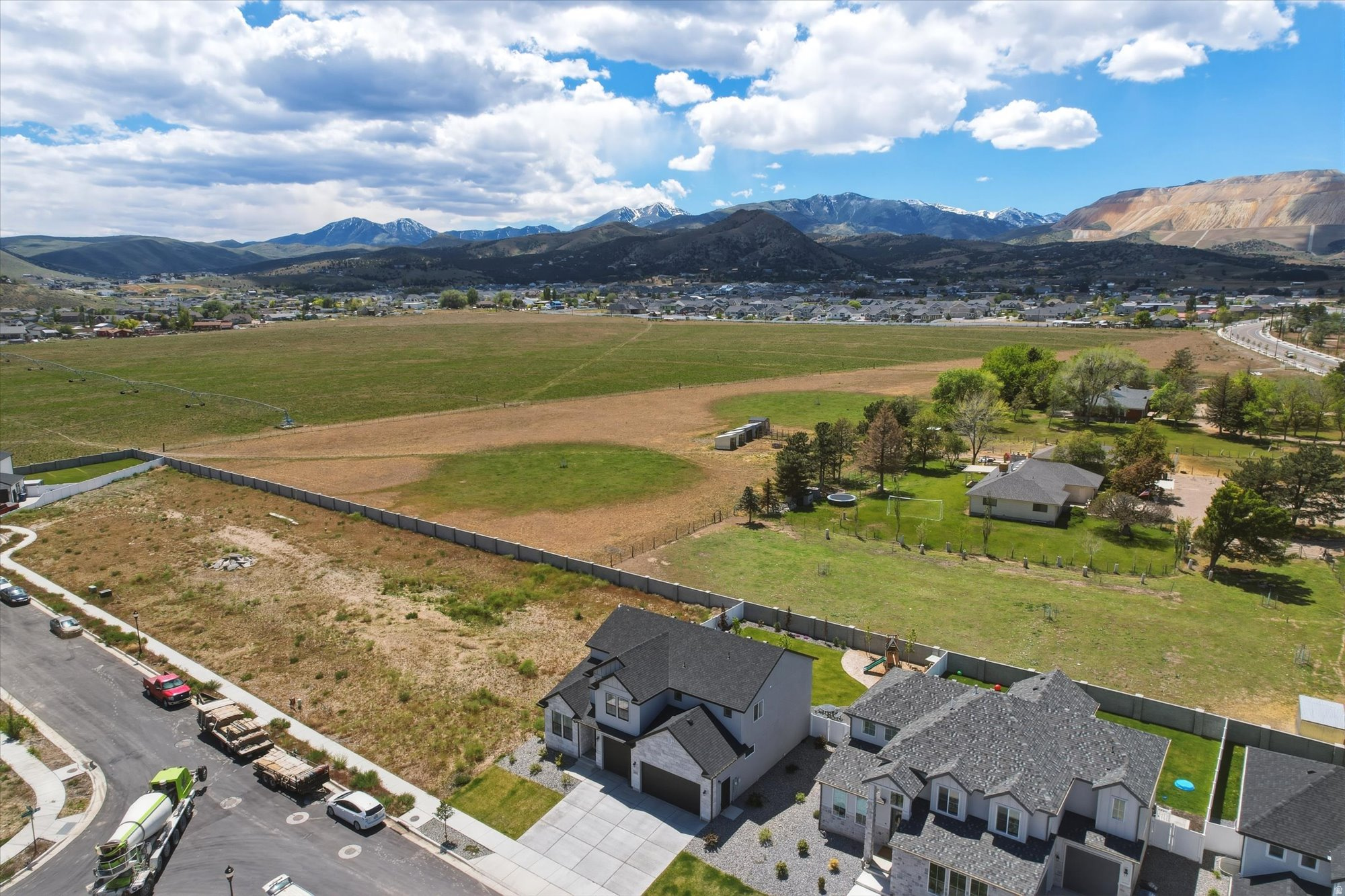 main property photo 42