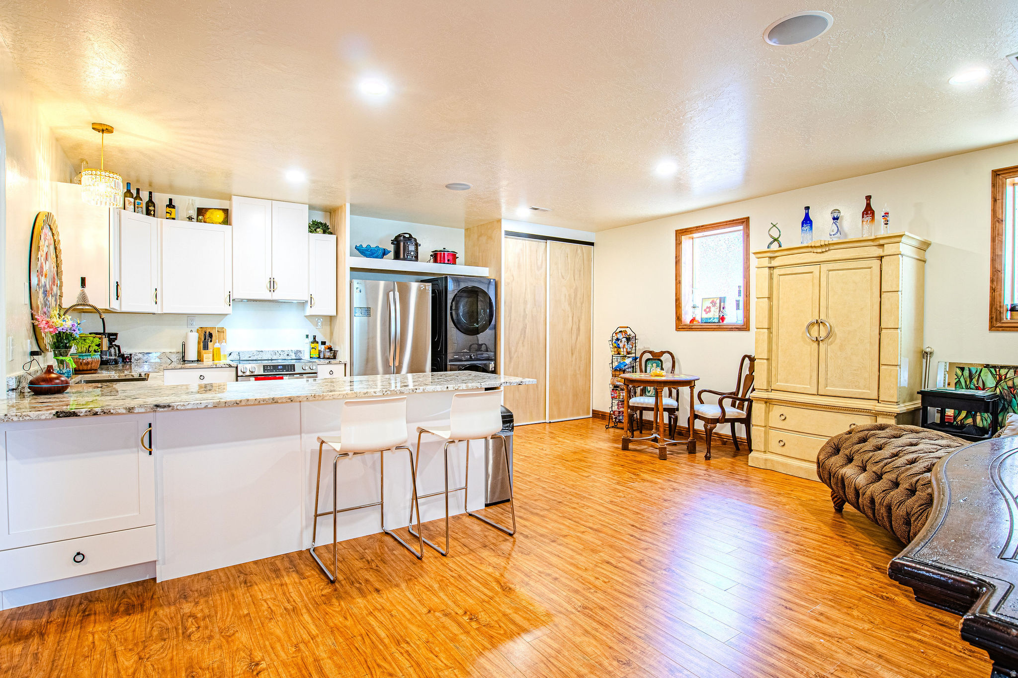 main property photo 80
