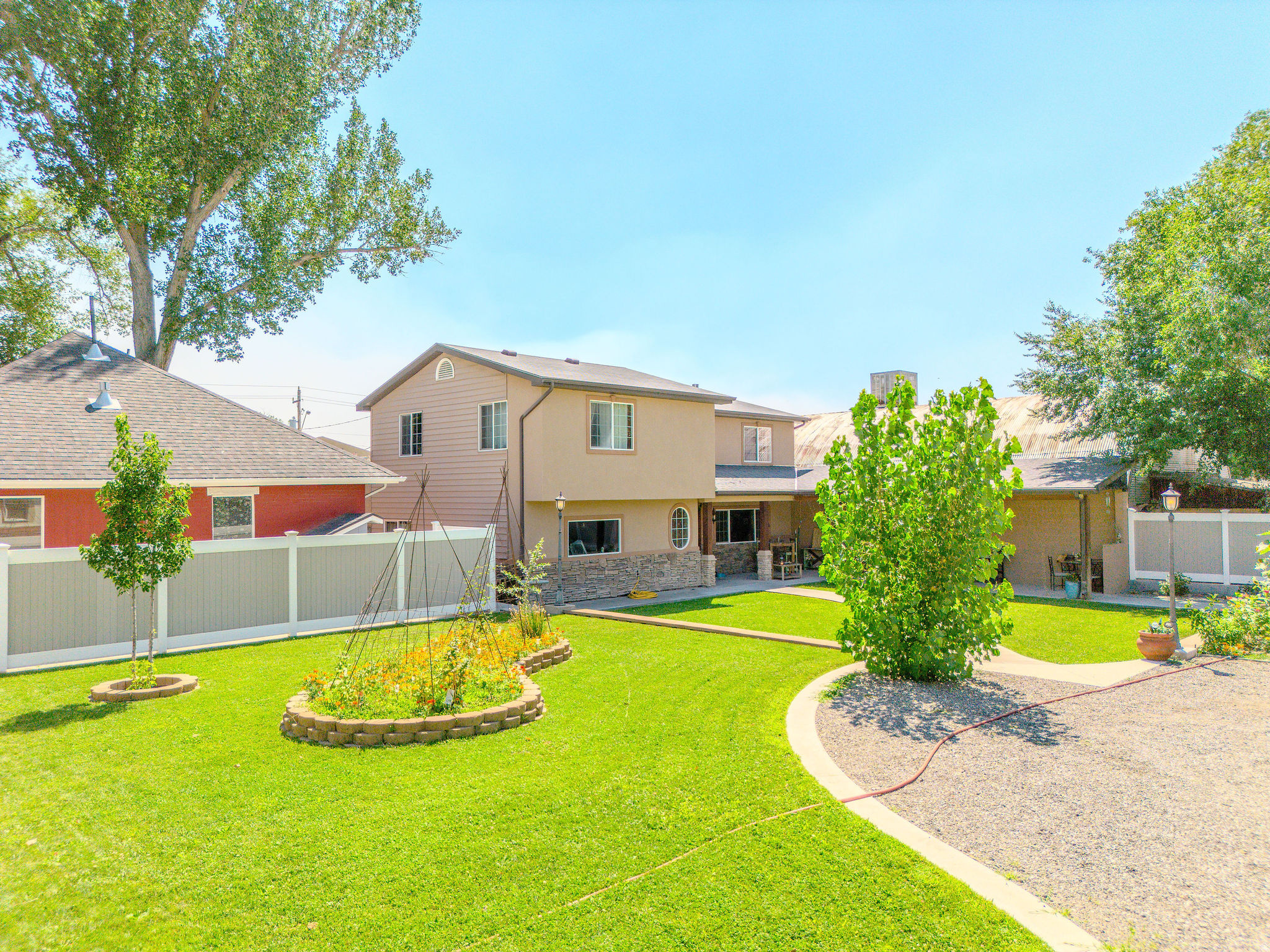 main property photo 95