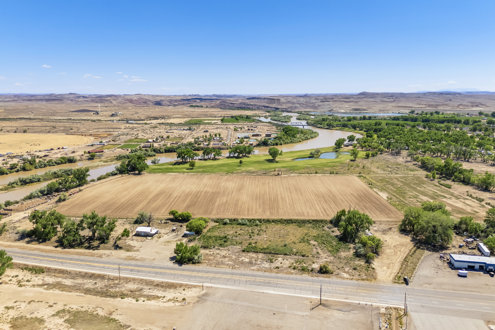 main property photo 8