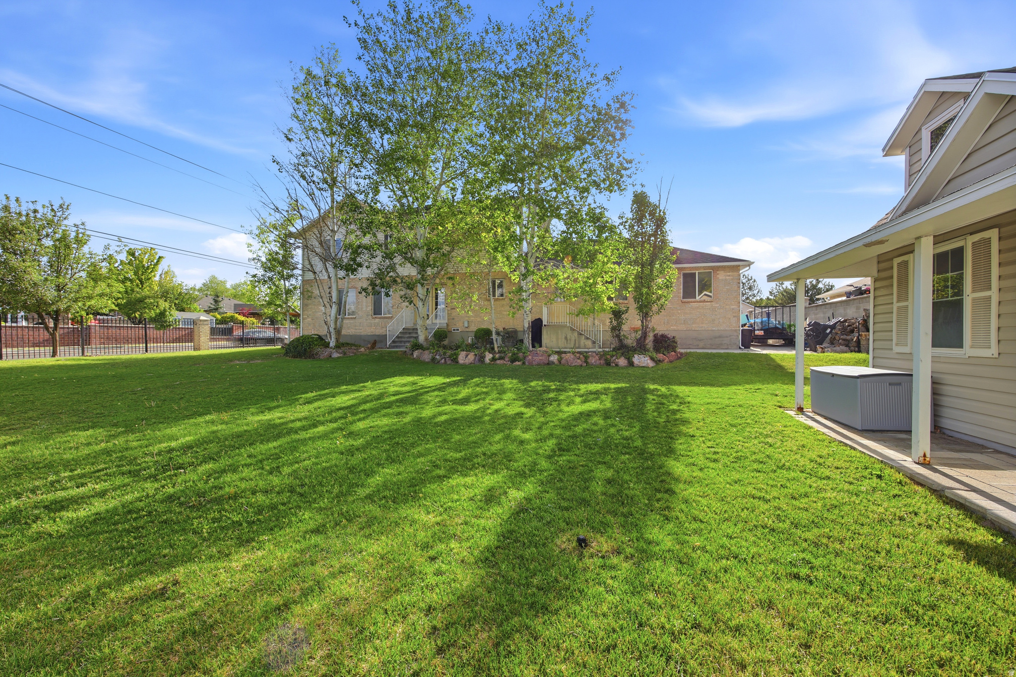 main property photo 31