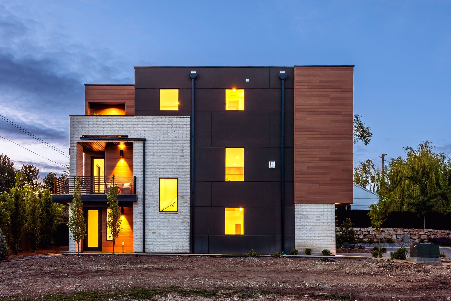 main property photo 43
