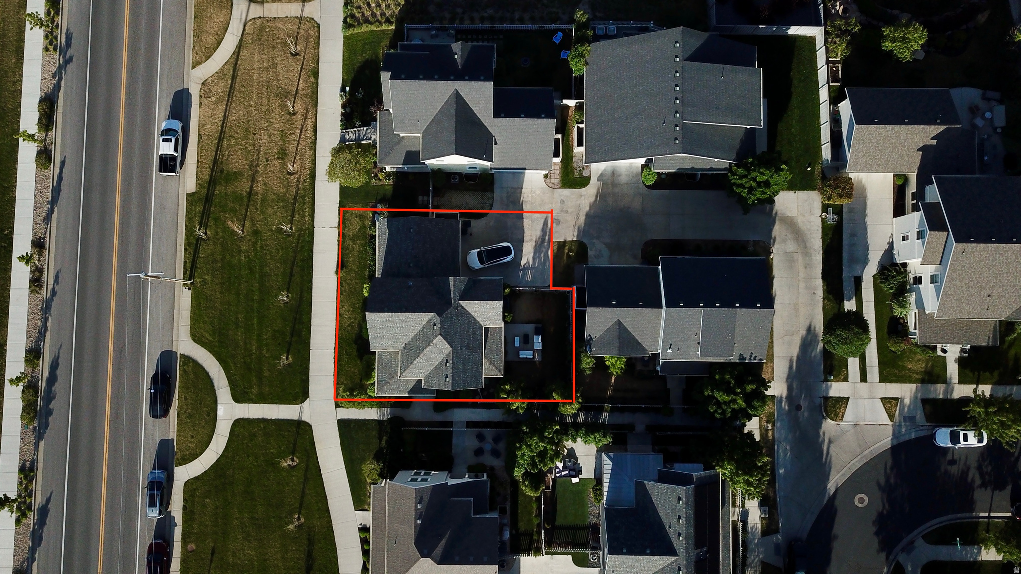 main property photo 41