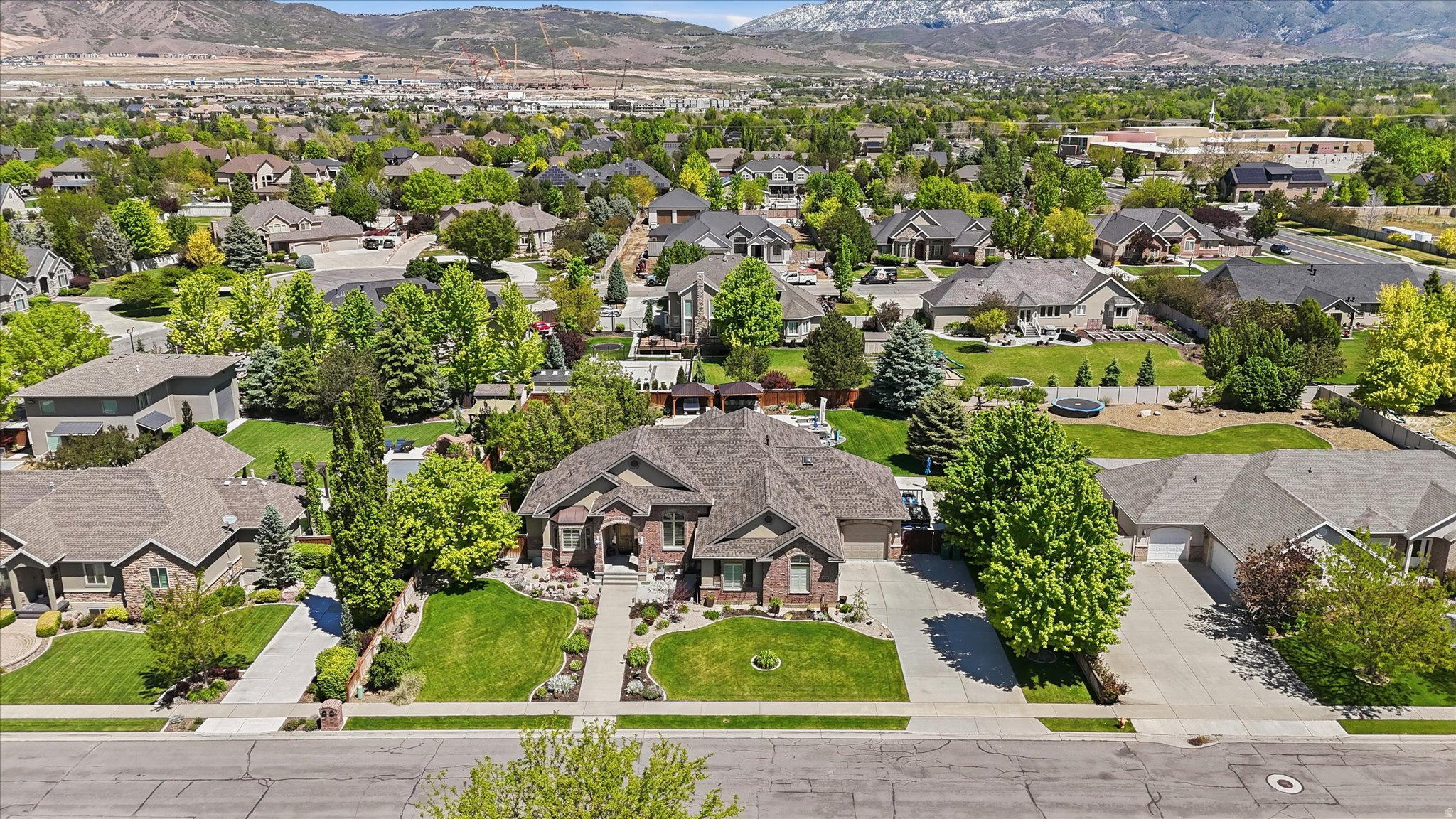 main property photo 63
