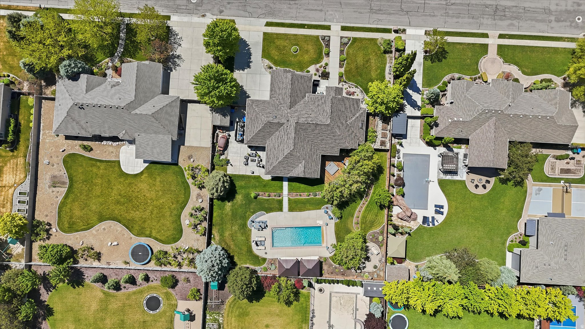 main property photo 67