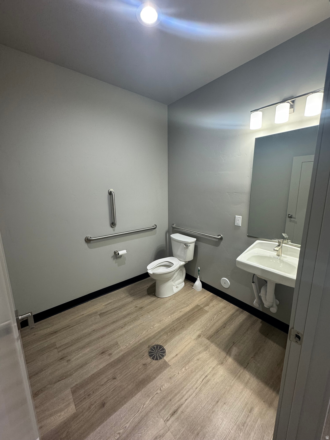 main property photo 5