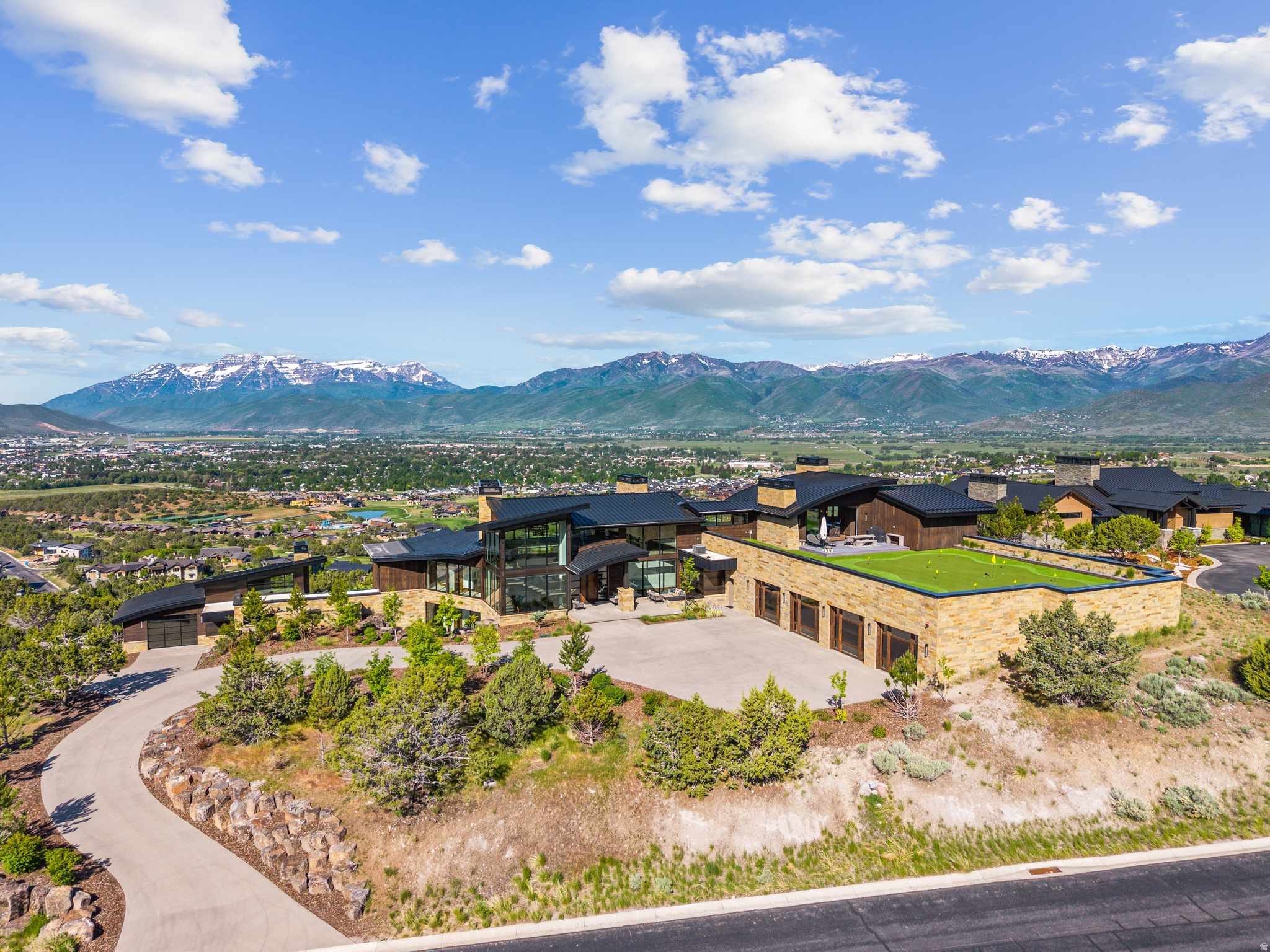 main property photo 150