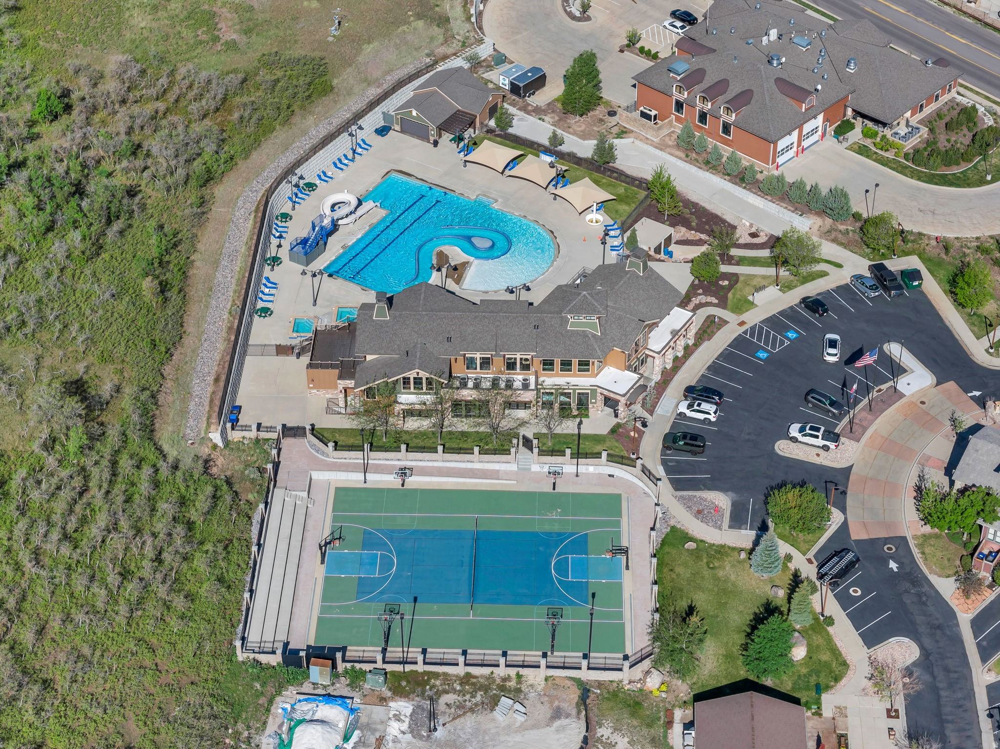 main property photo 39