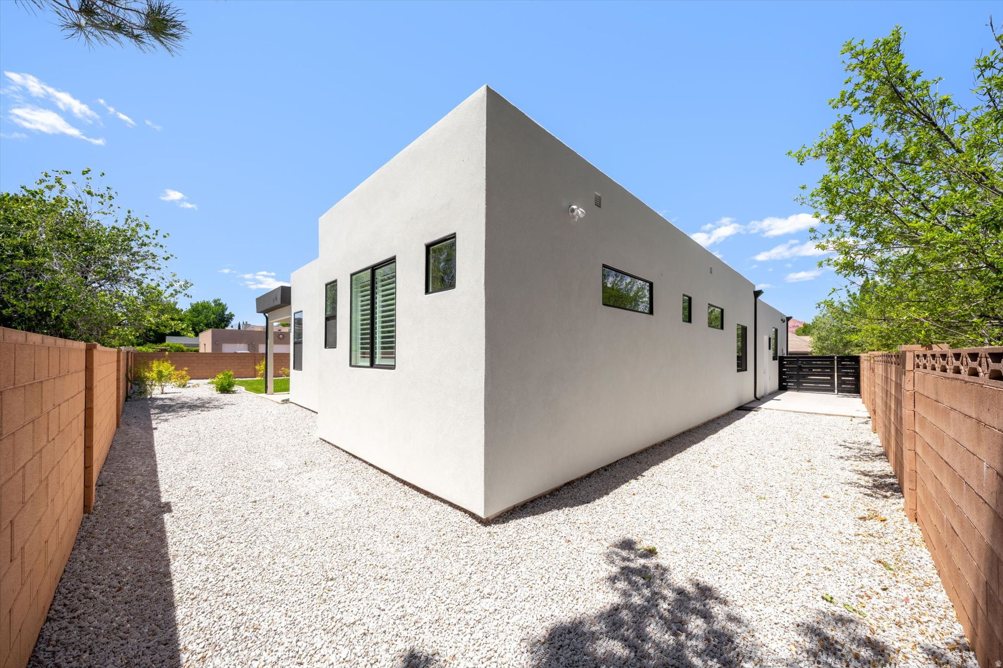 main property photo 54