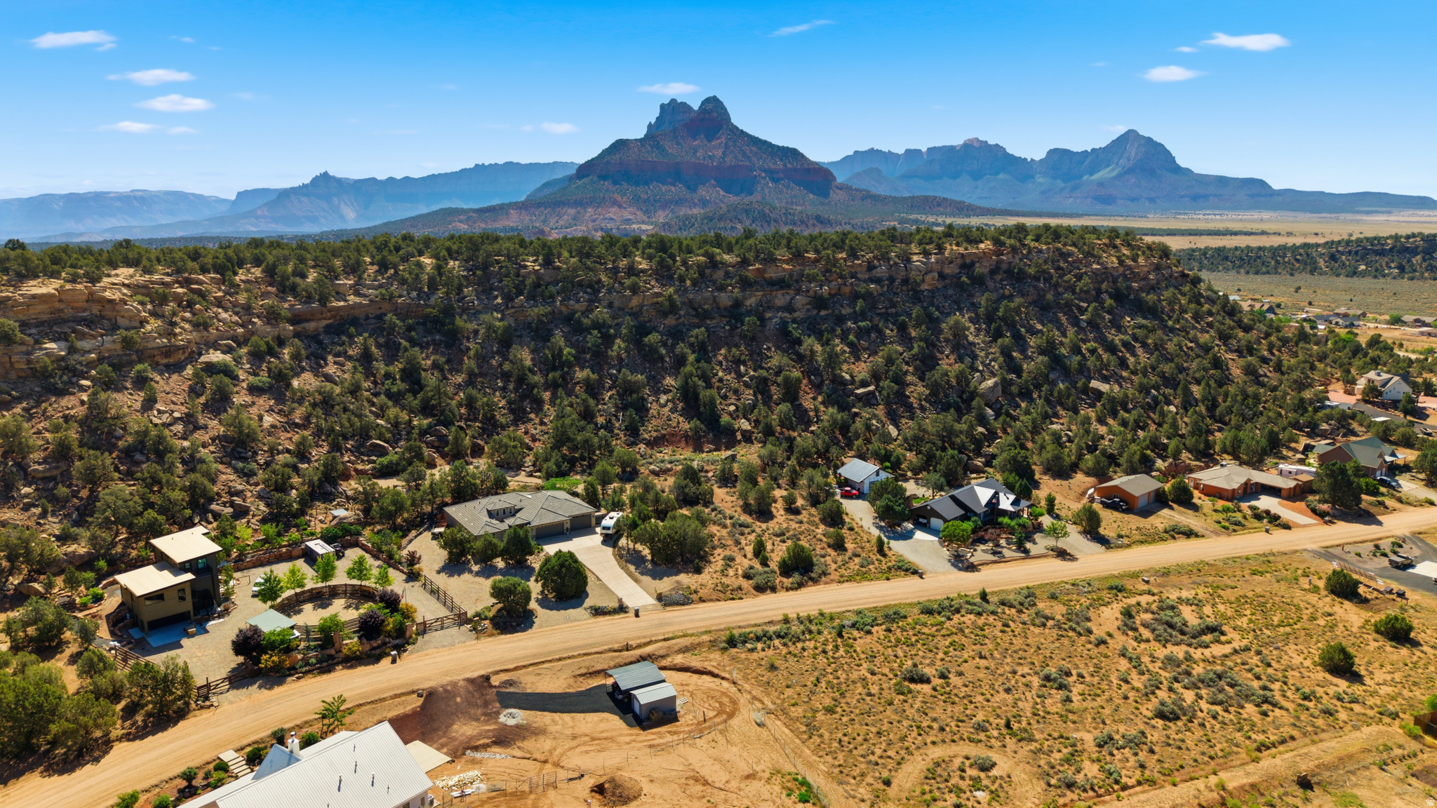 main property photo 14