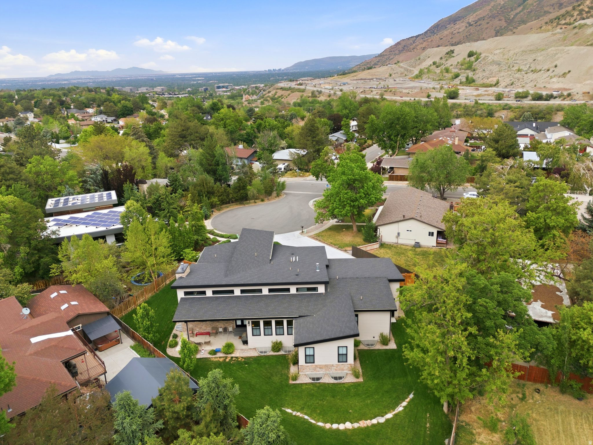 main property photo 67
