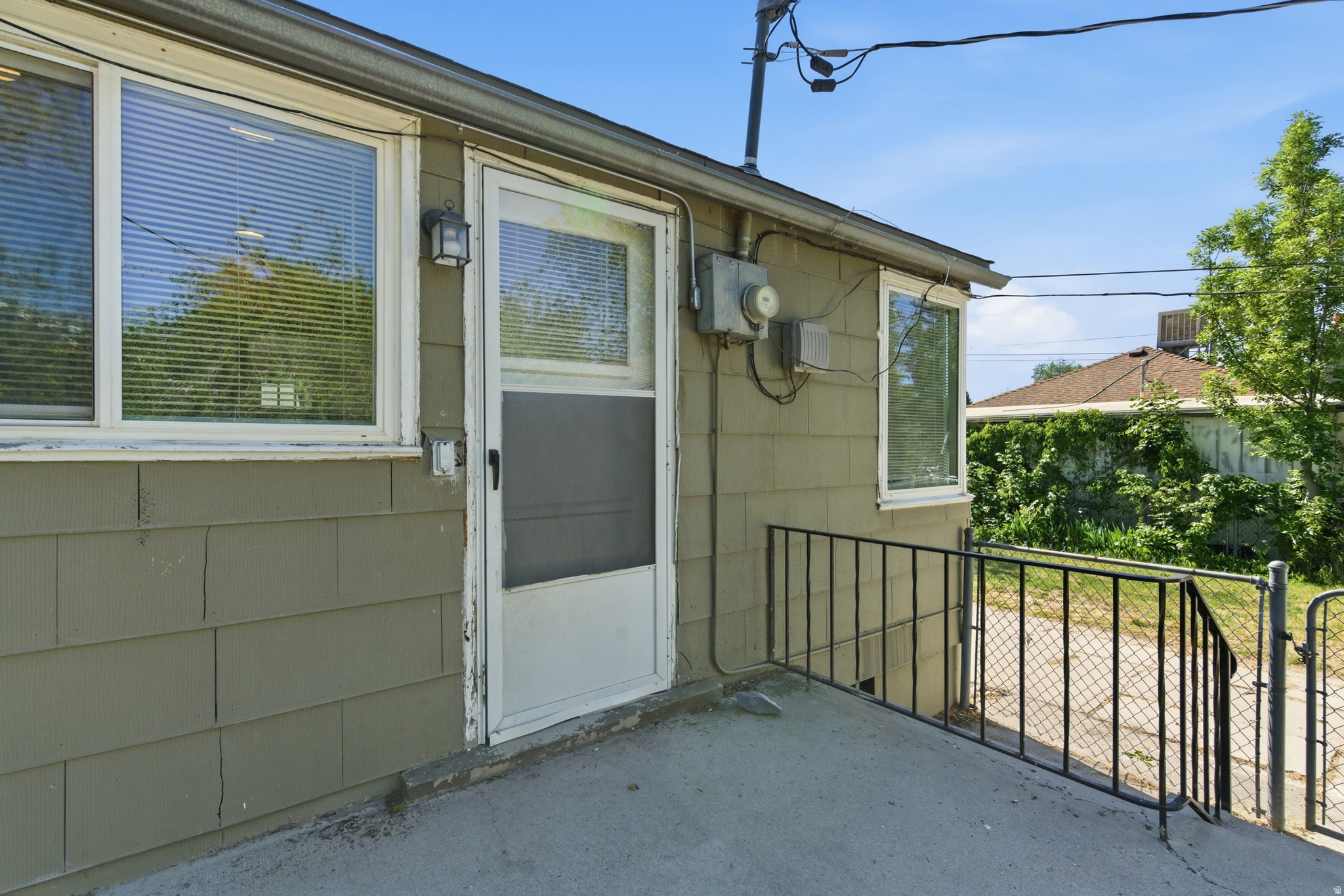 main property photo 20