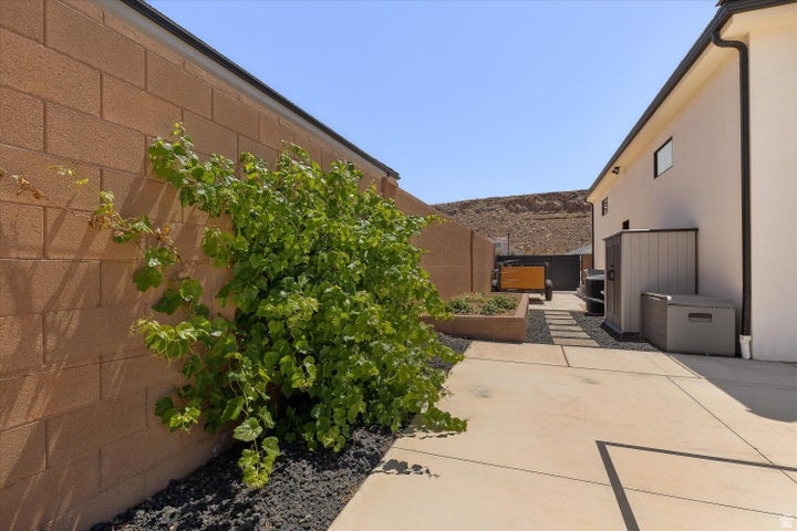 main property photo 54