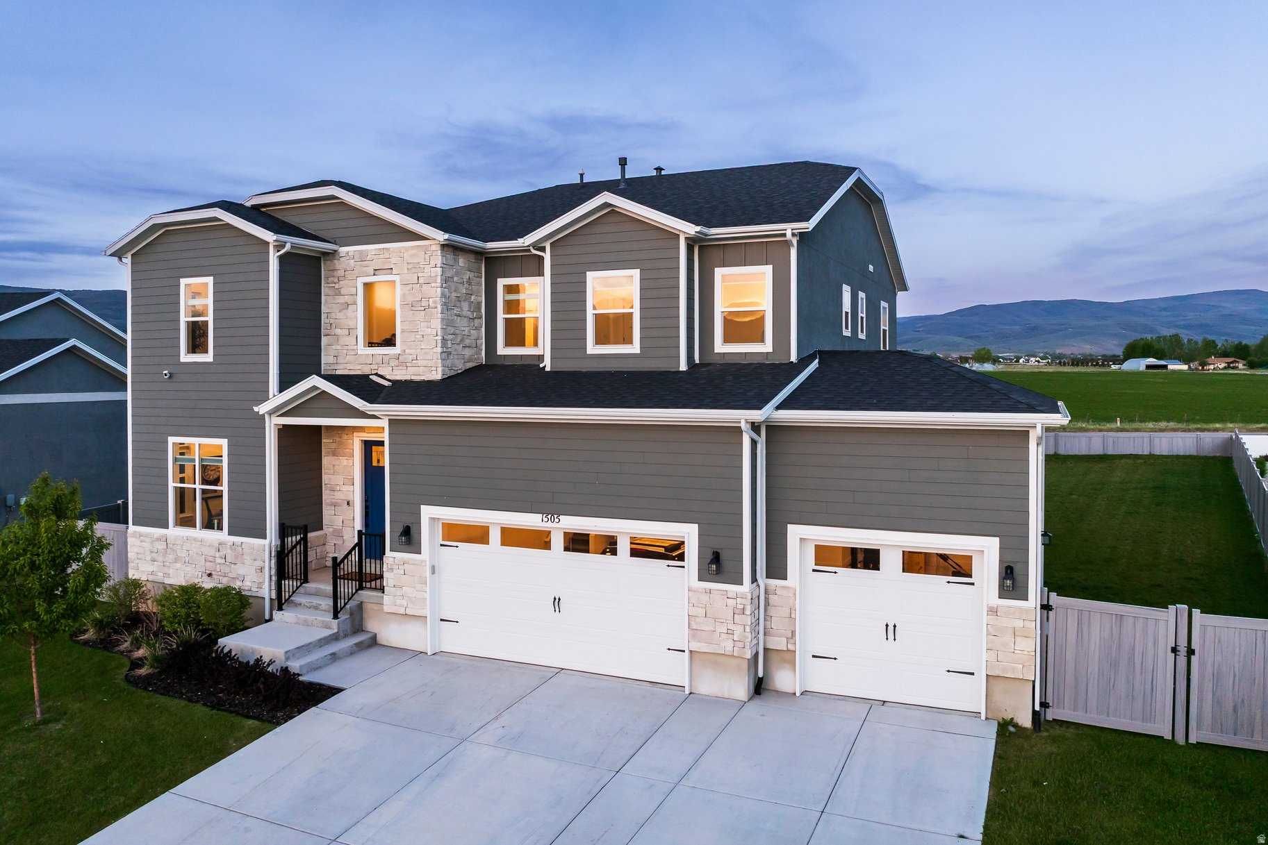 main property photo 83