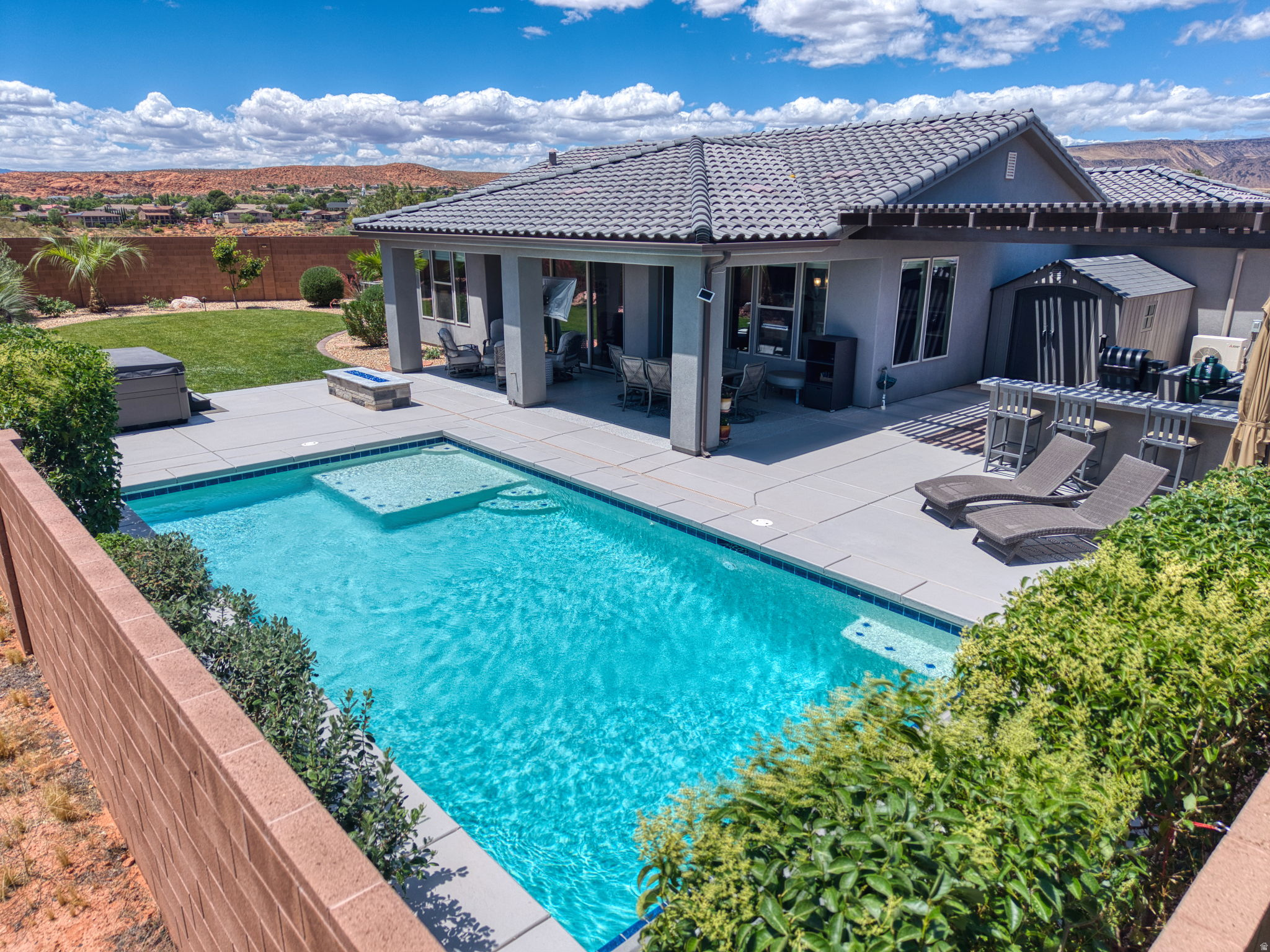 main property photo 39