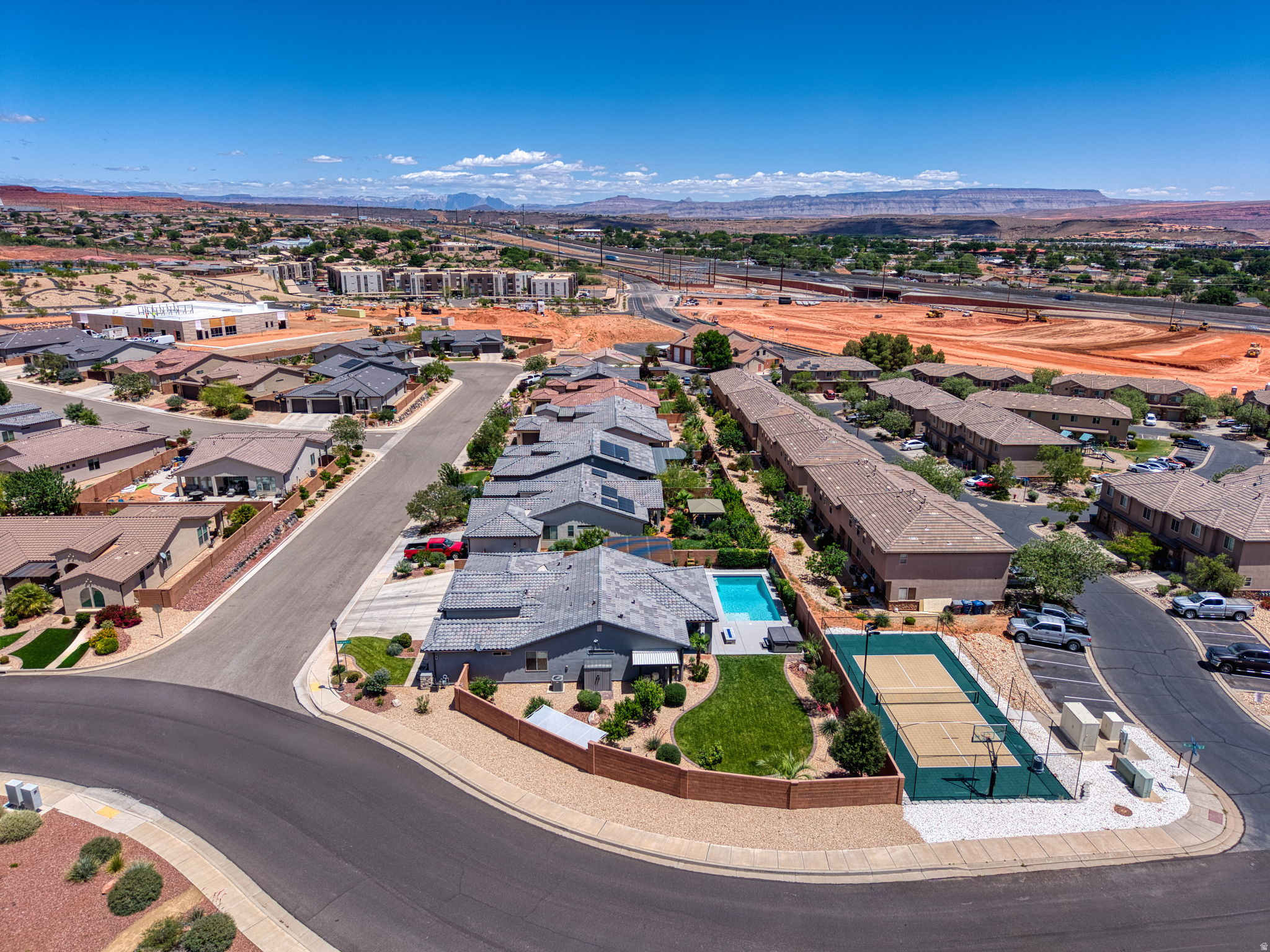 main property photo 74