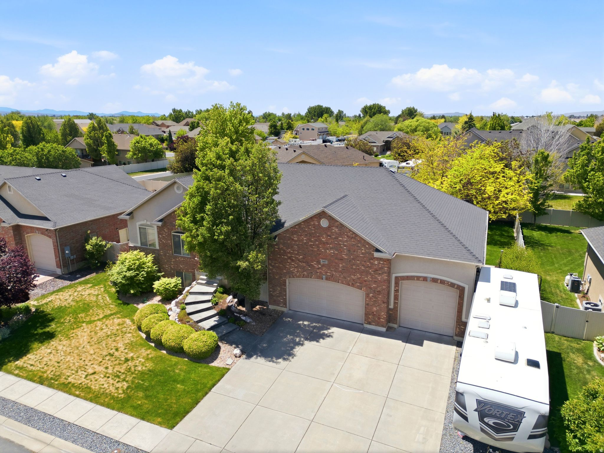 main property photo 88